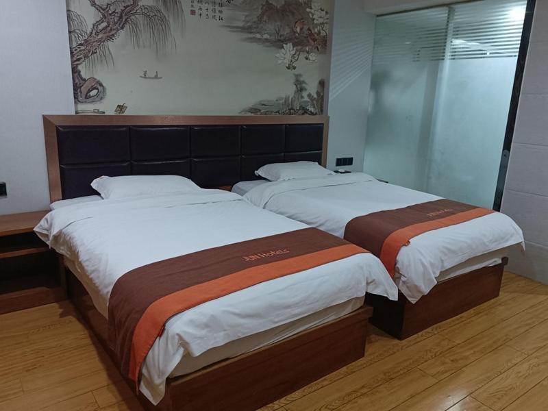 Superior Twin Room photo 1