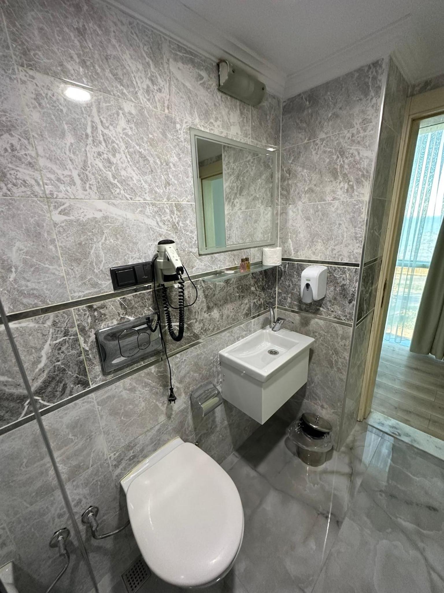 Standard Triple Room - Photo 2