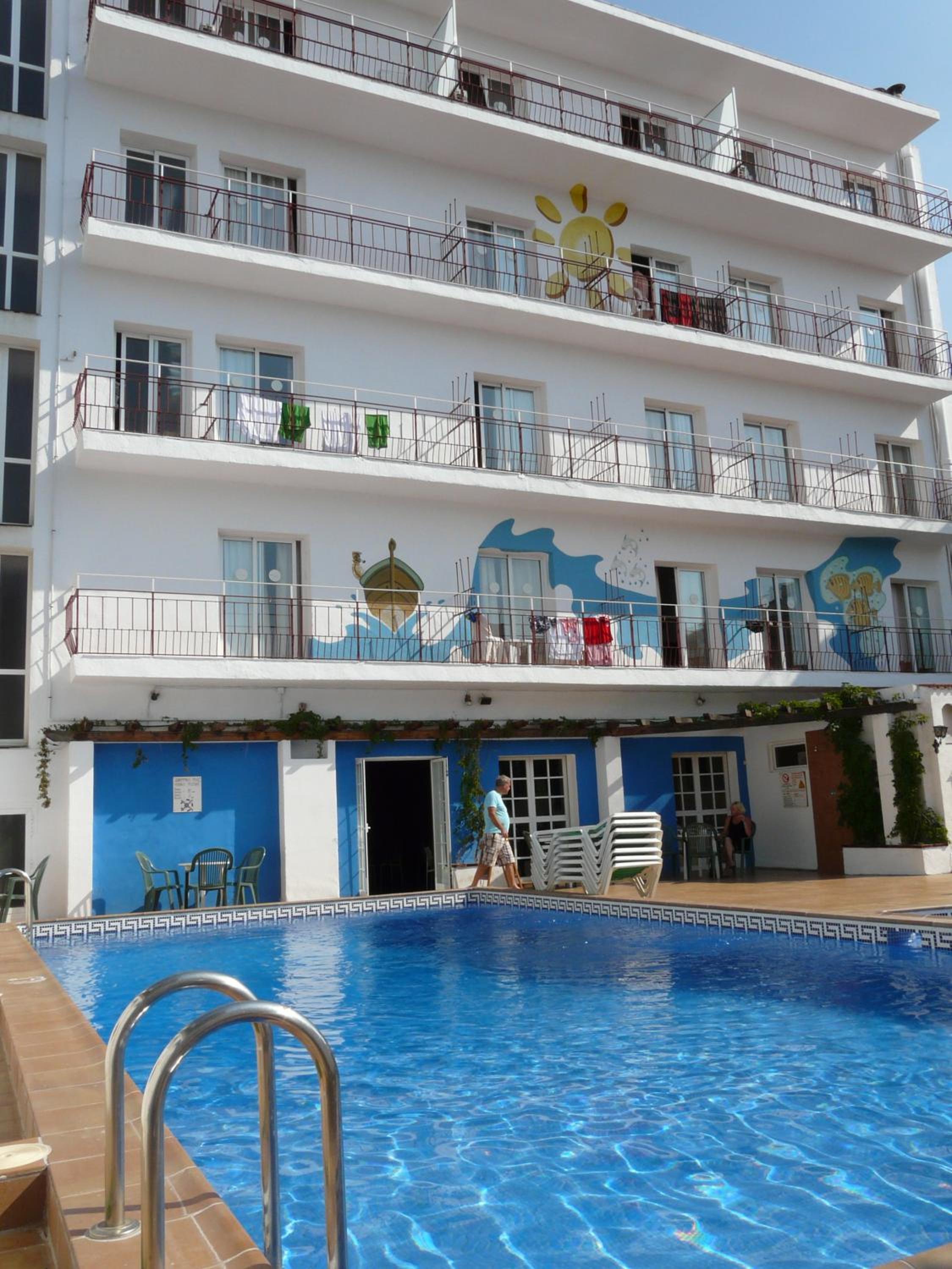 Twin Room with Pool View