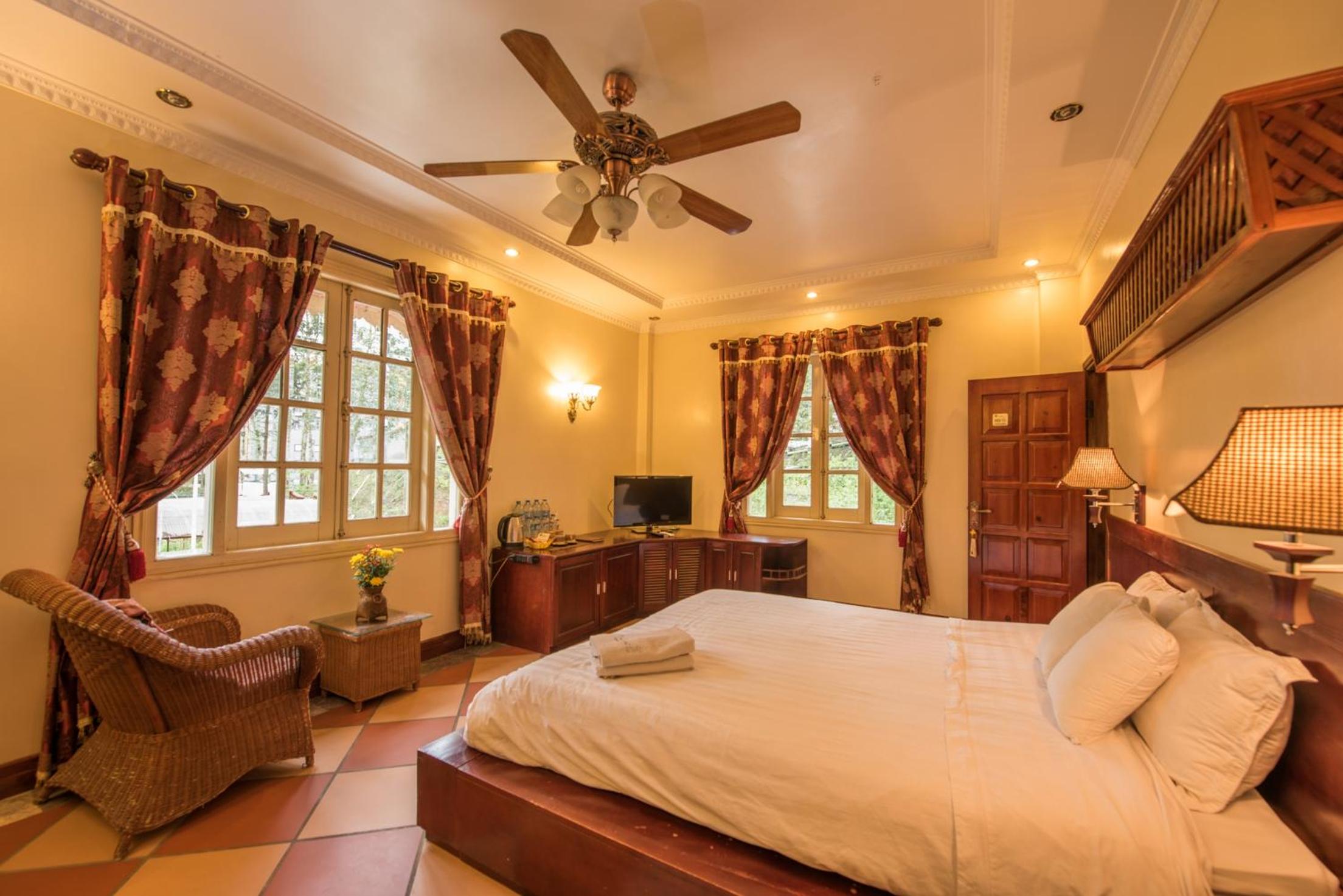 Double Room with Mountain View
