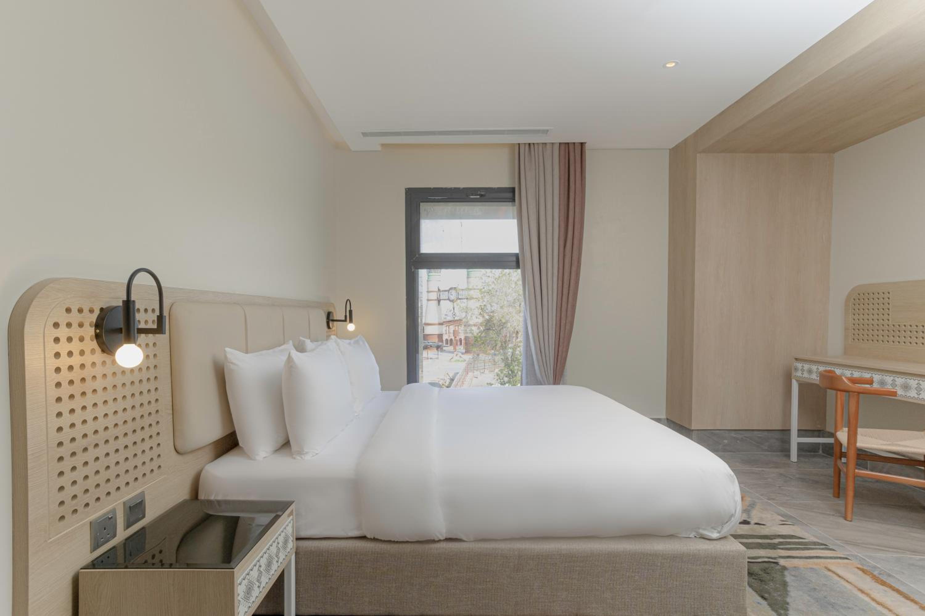 Standard King Room - Photo 1
