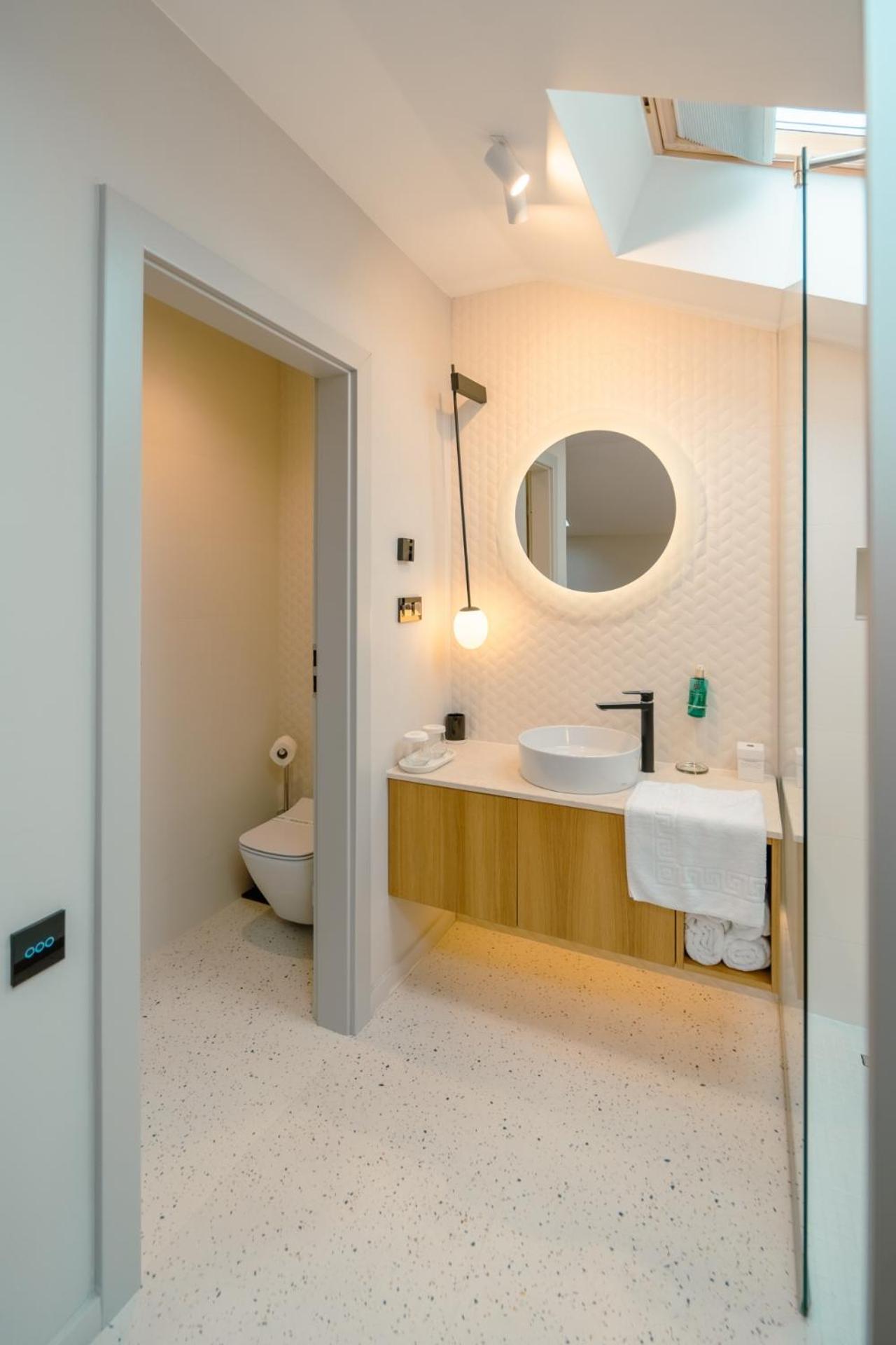 Deluxe Apartment - Photo 8