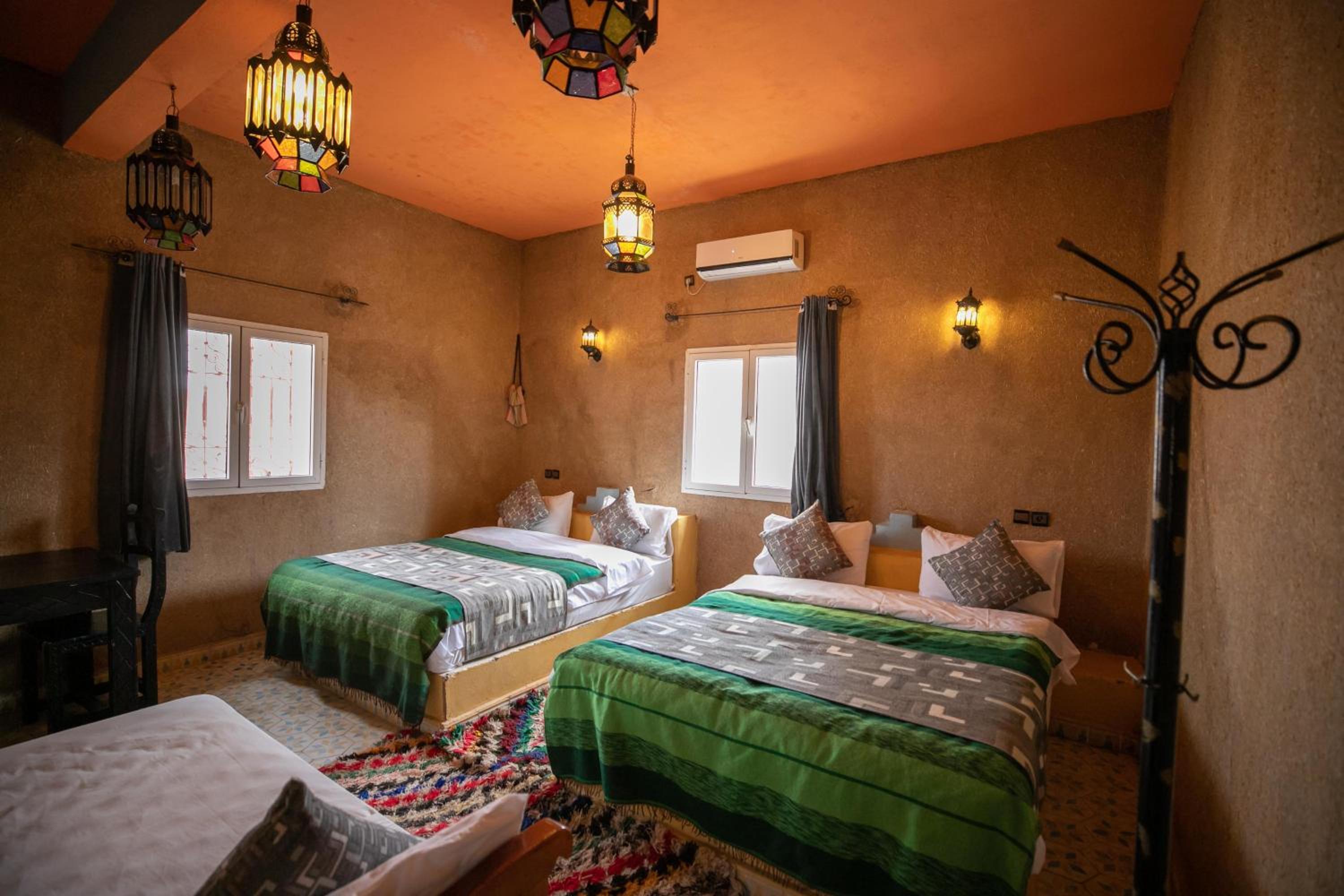 Standard Double or Twin Room - Photo 4