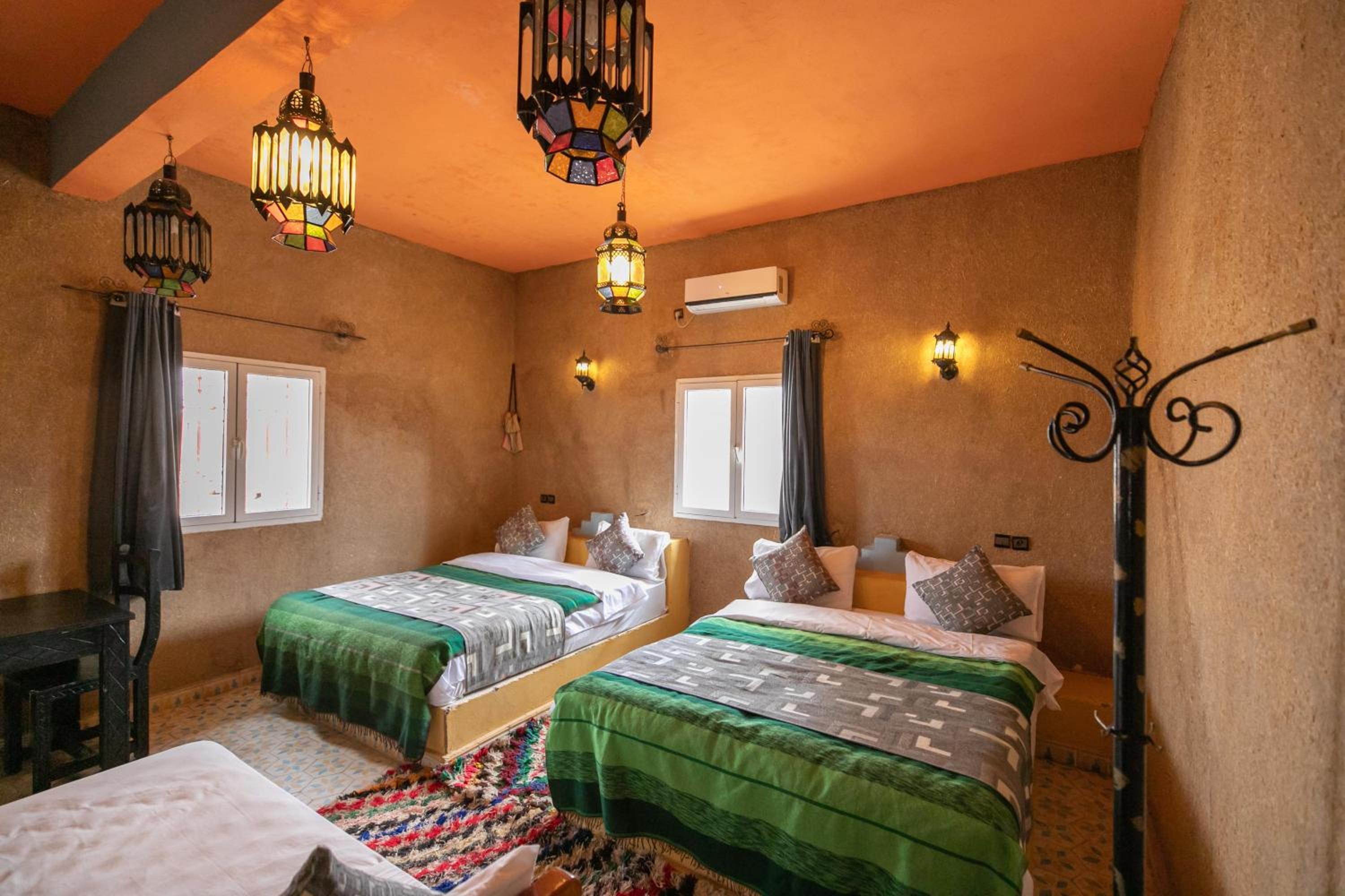 Standard Double or Twin Room - Photo 23