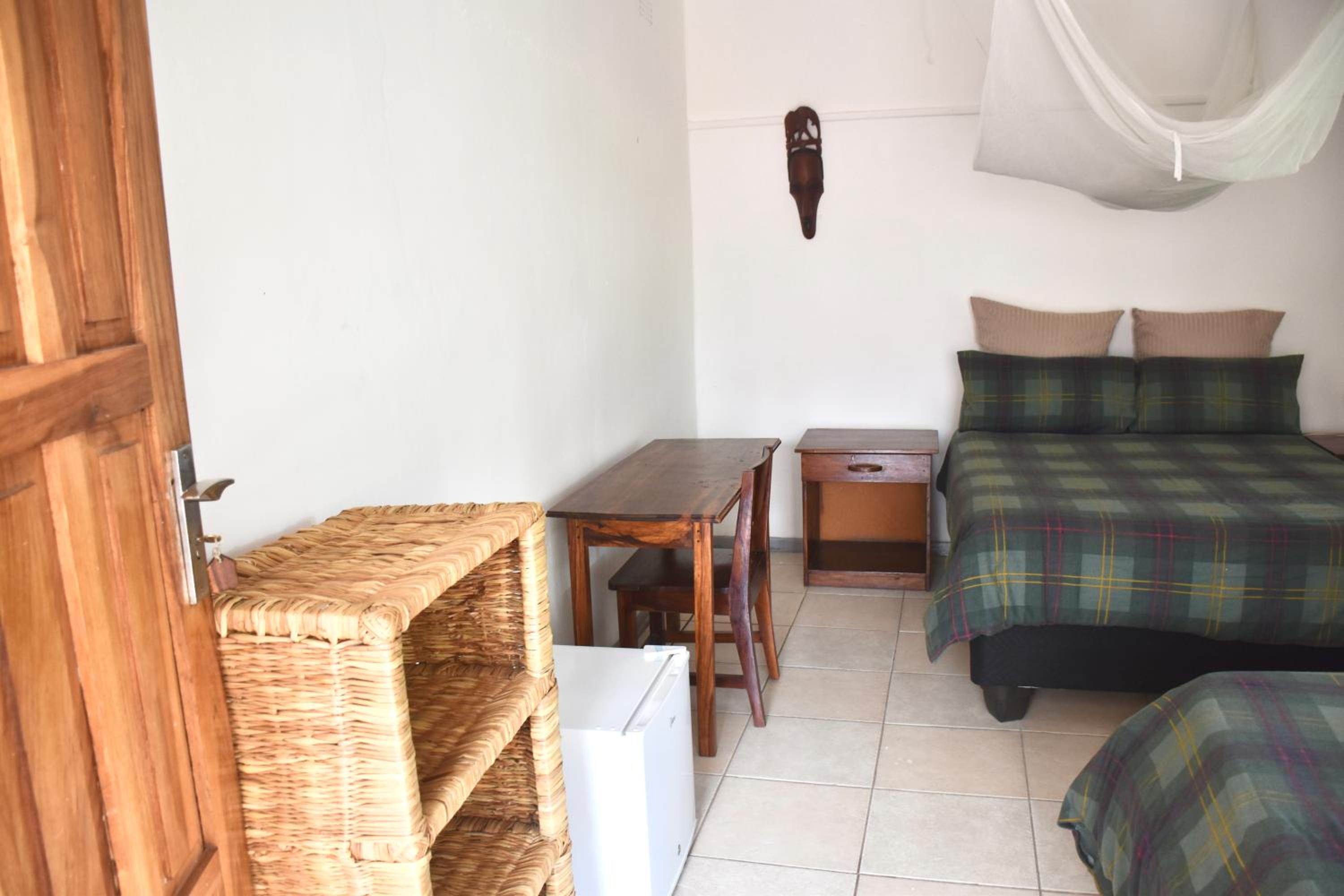 Double or Twin Room with Shared Bathroom photo 1