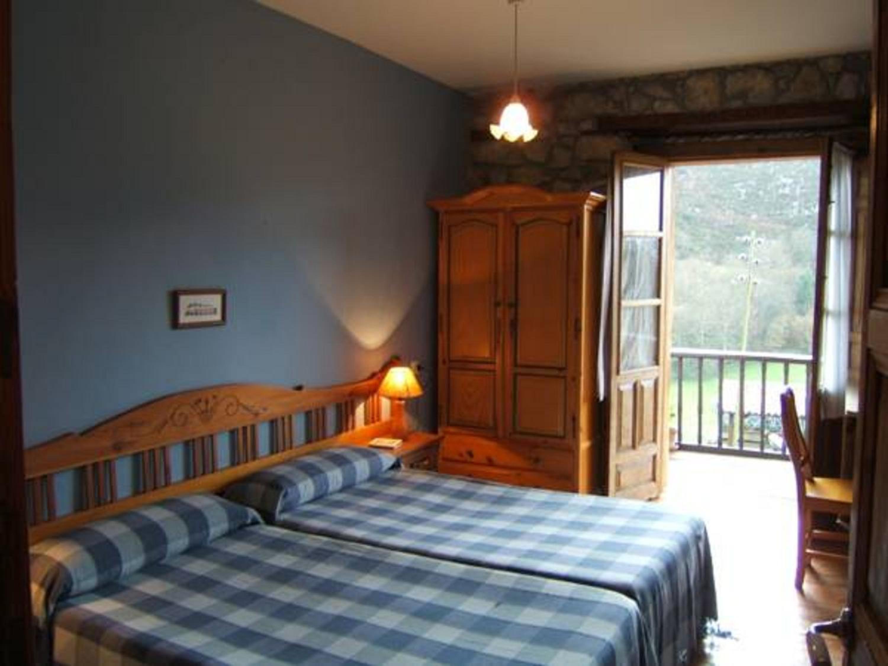 Four-Bedroom House photo 2