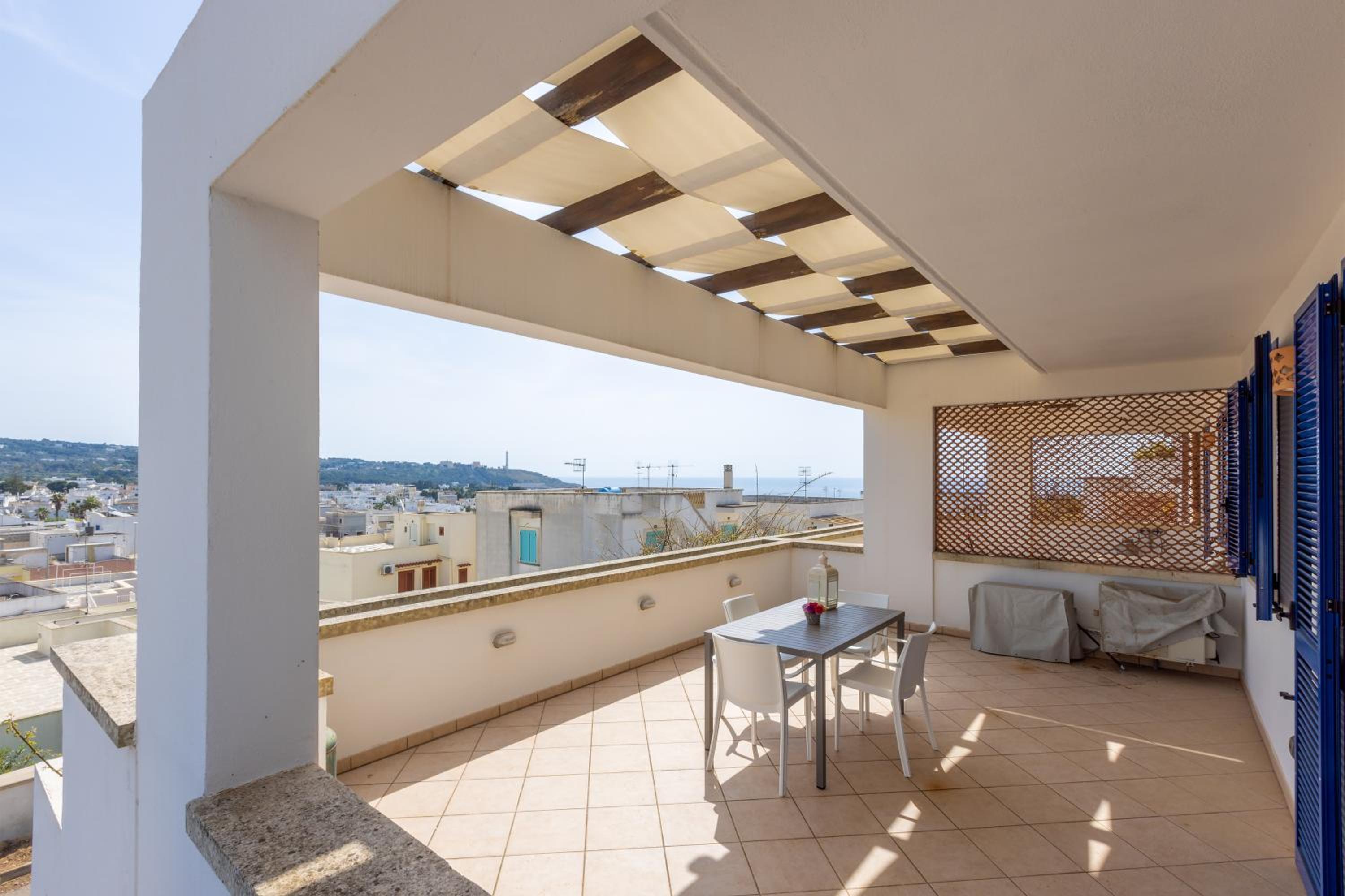 Apartment with Sea View photo 2