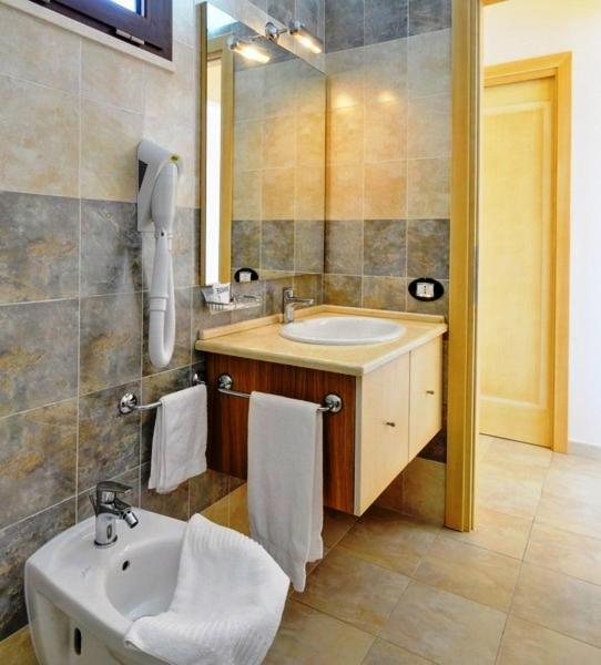 Classic Double Room - Photo 10