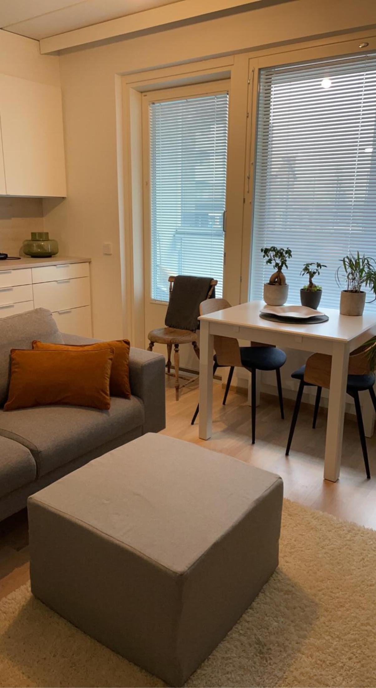 One-Bedroom Apartment photo 1