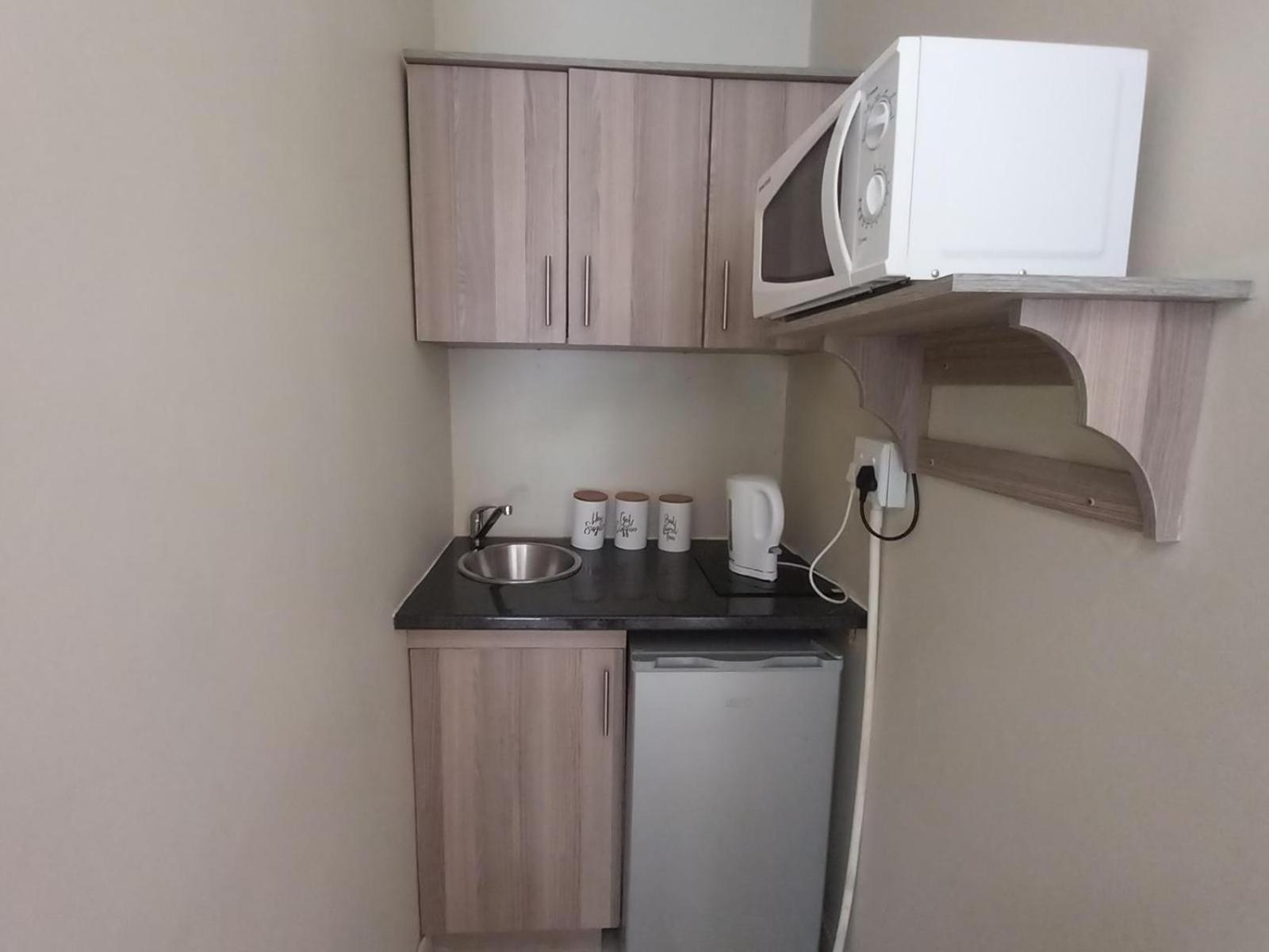 Double Room with Private Bathroom - Photo 3