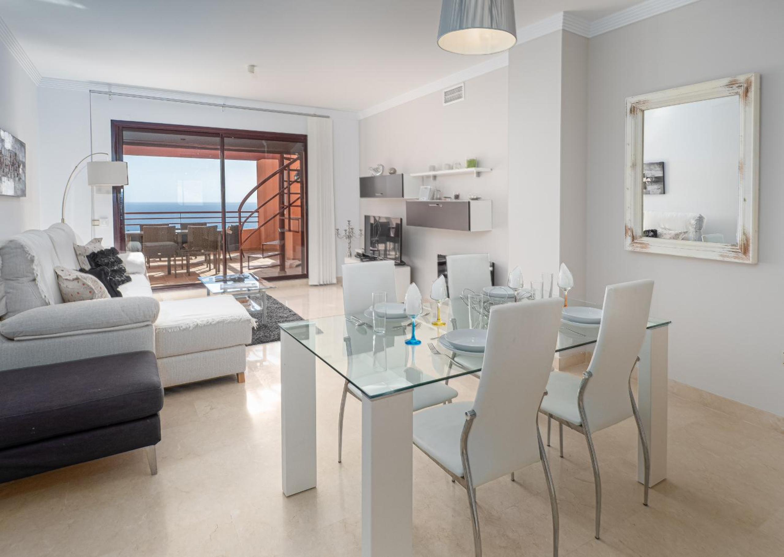 Apartamento con vista al mar