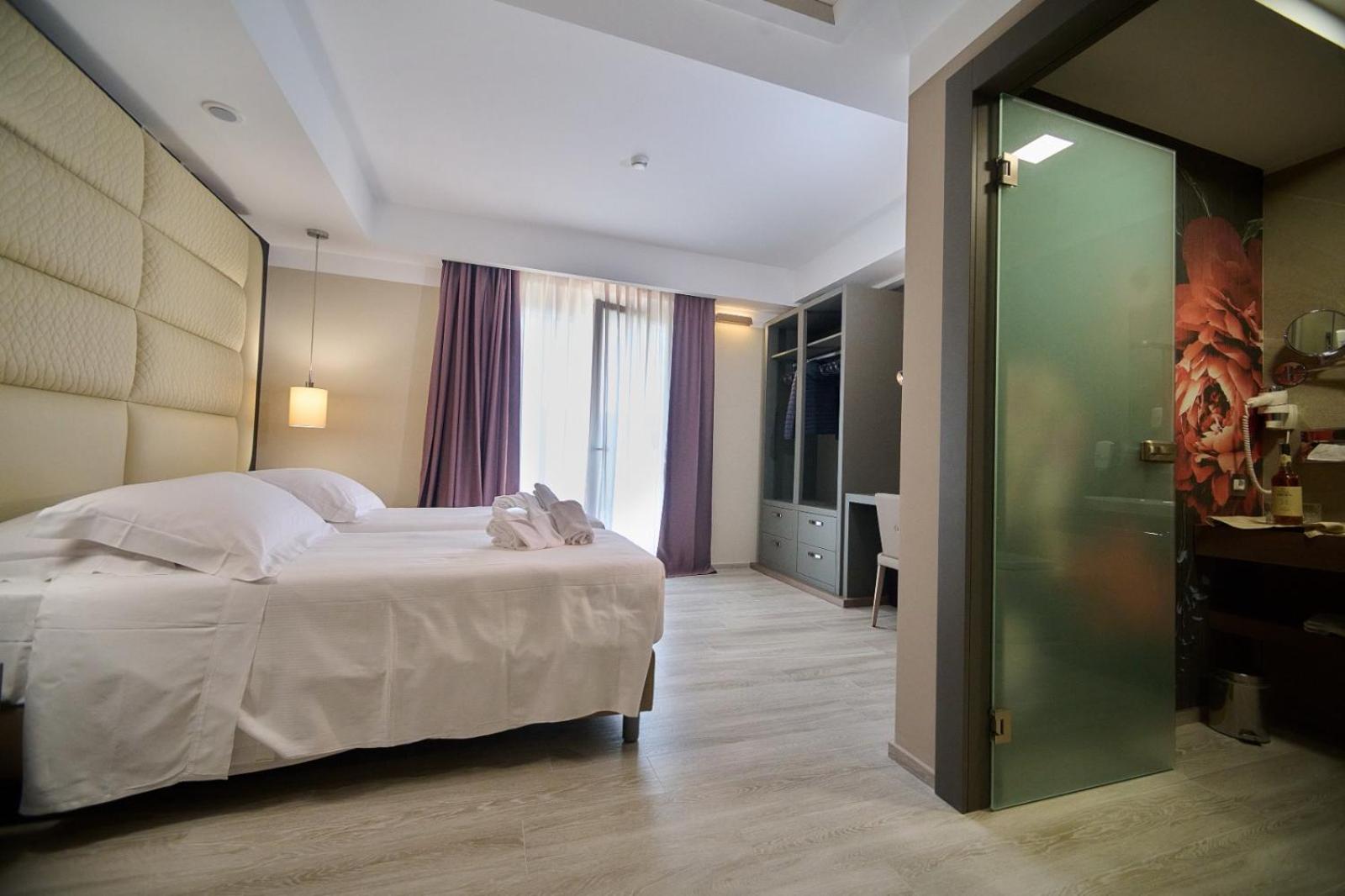 Superior Double Room - Photo 2