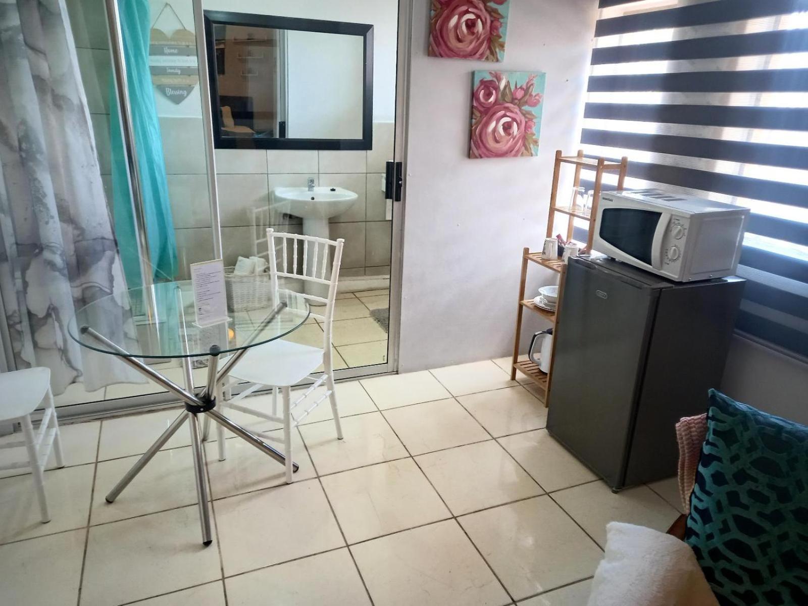 Double Room with Private Bathroom photo 3