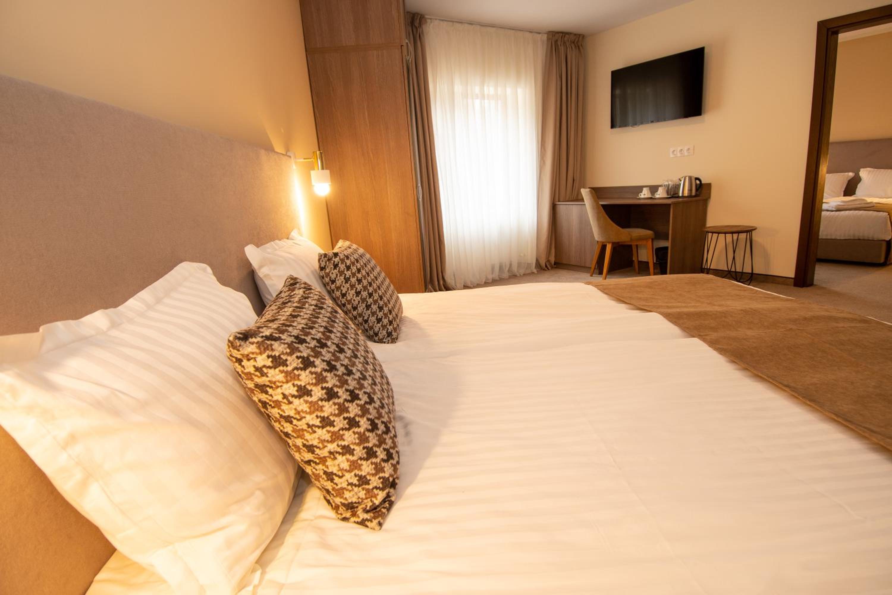 Family Suite - Photo 2