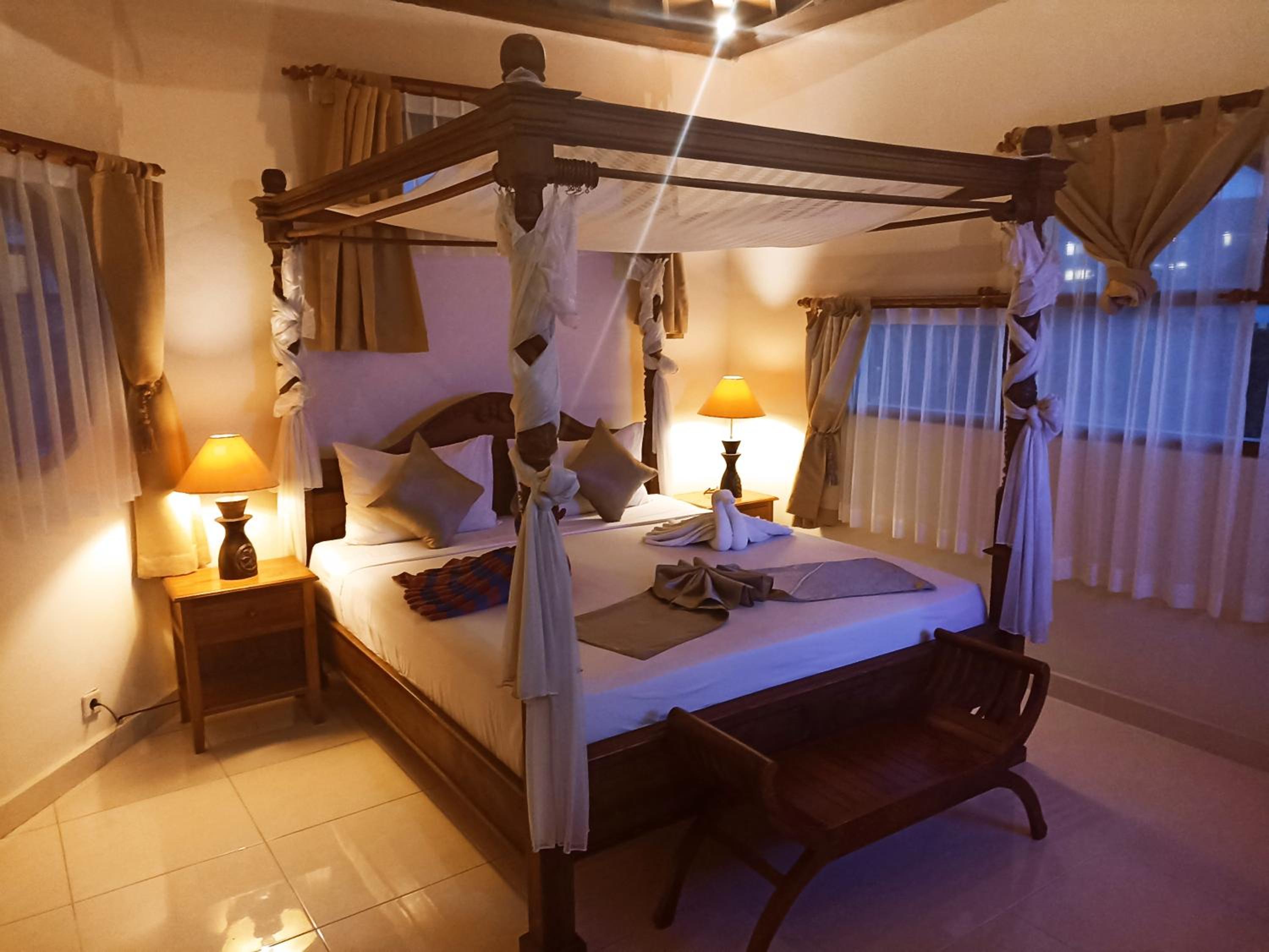 Junior Suite with Pool View