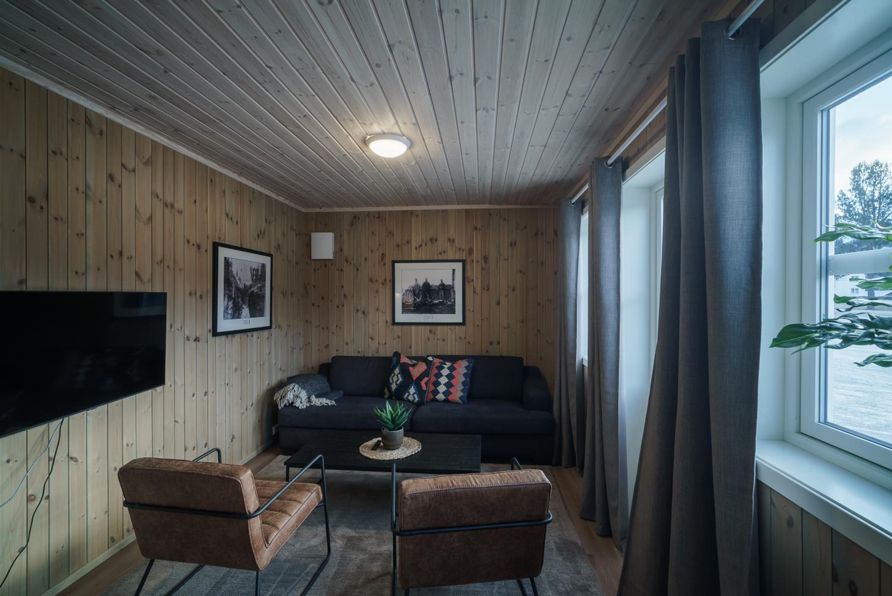 Two-Bedroom Apartment - Photo 3