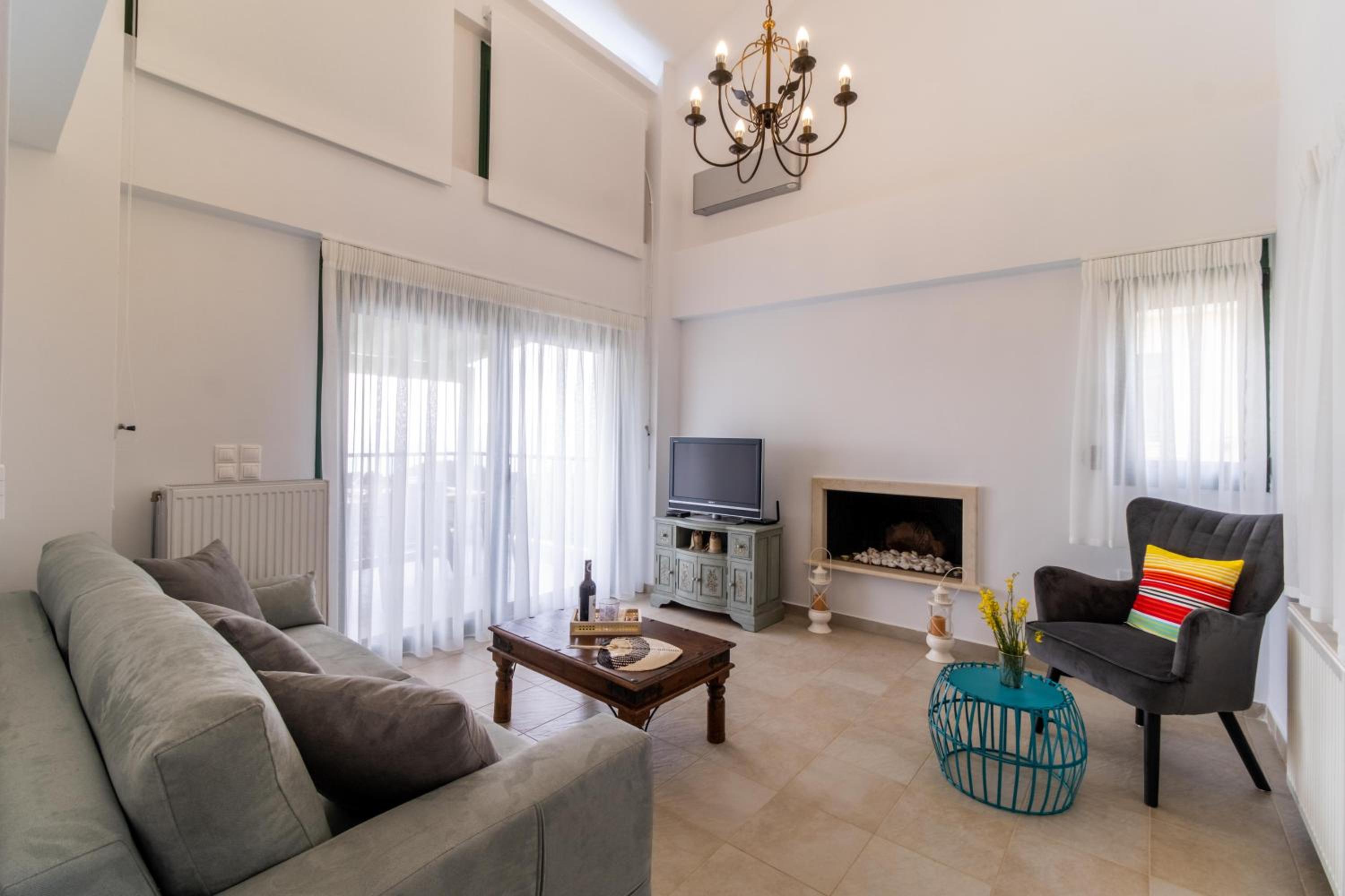 Three-Bedroom Villa photo 3