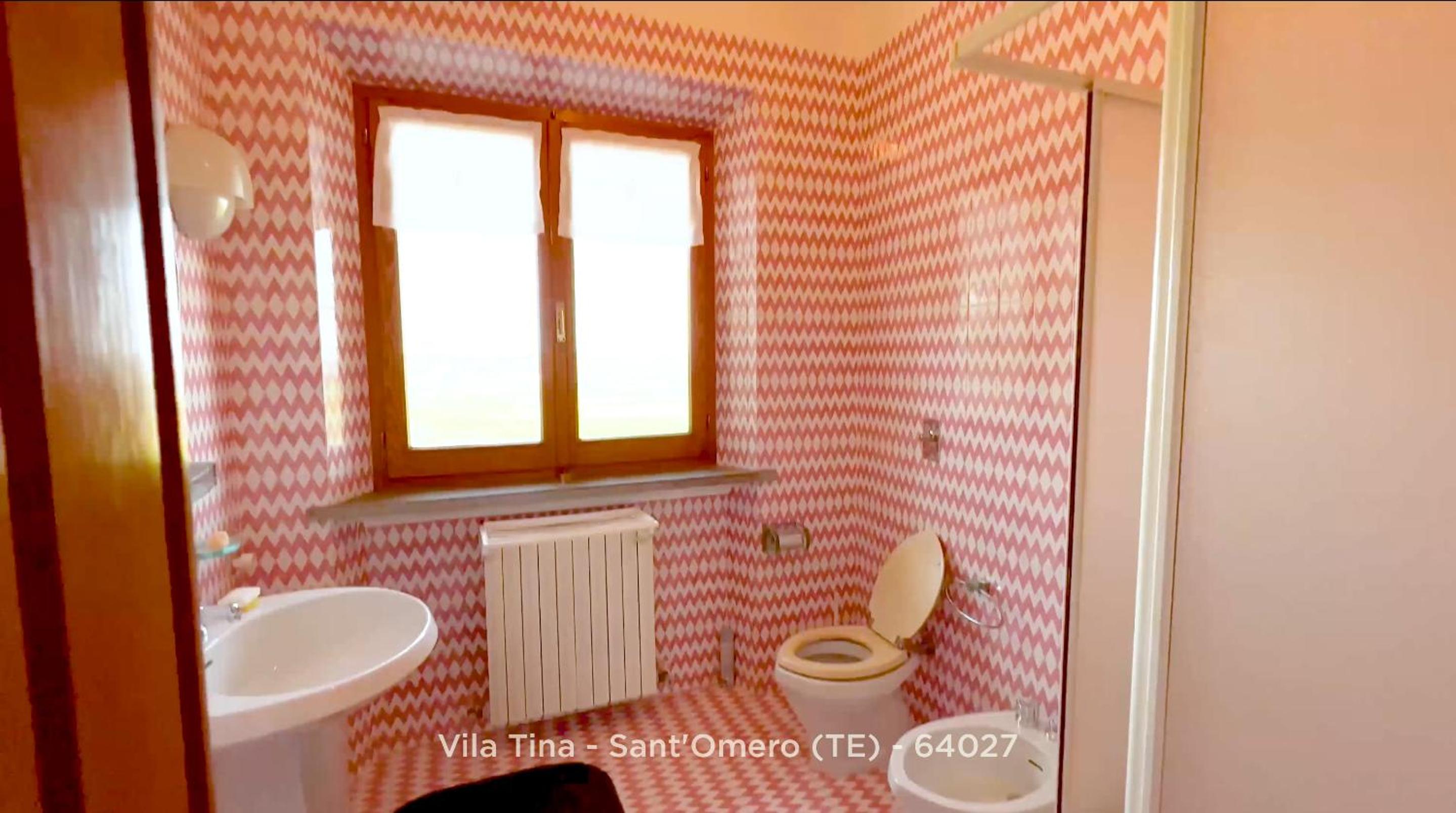 Single Room With Bathroom photo 2