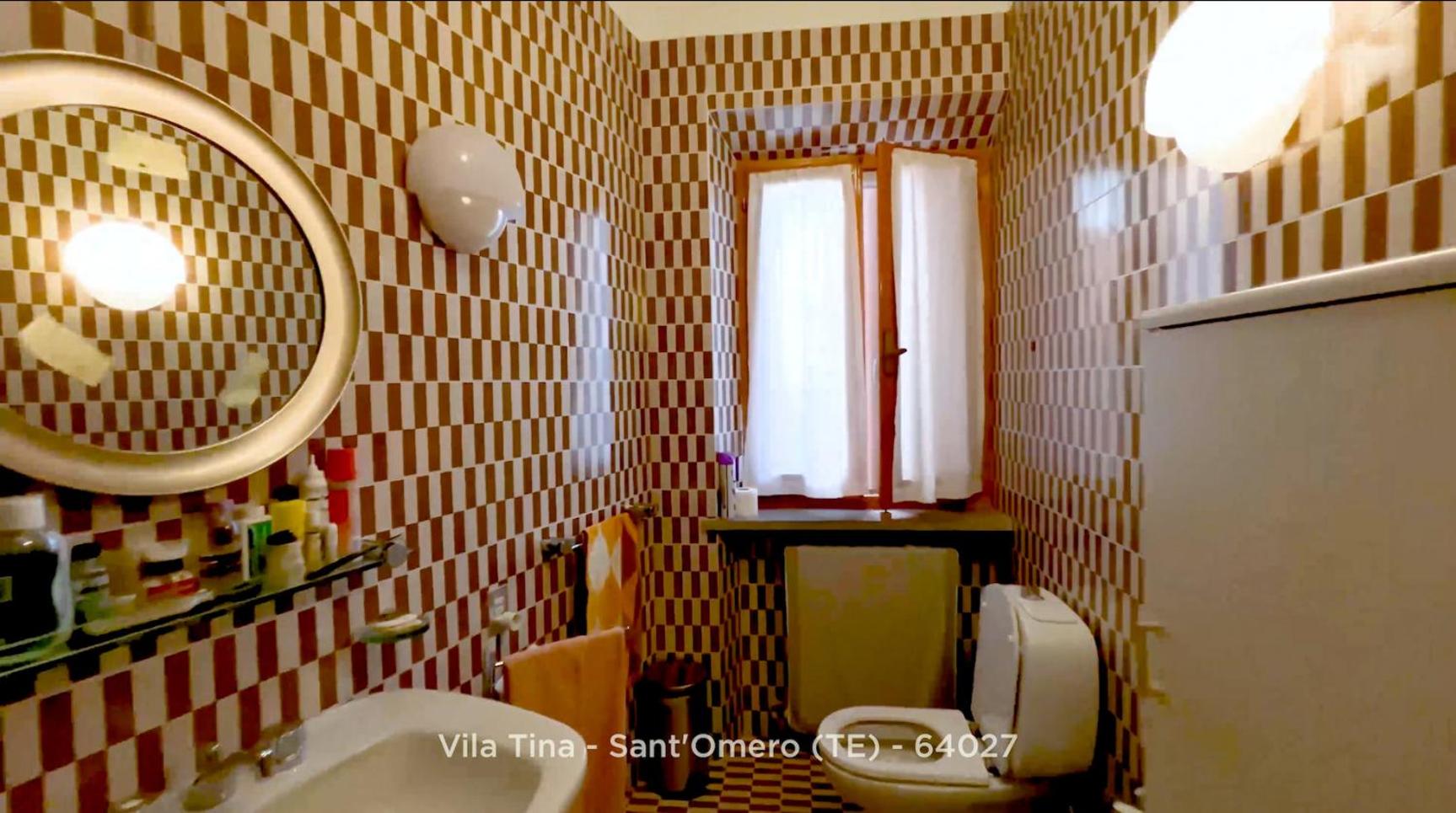 Twin Room With Private External Bathroom photo 2