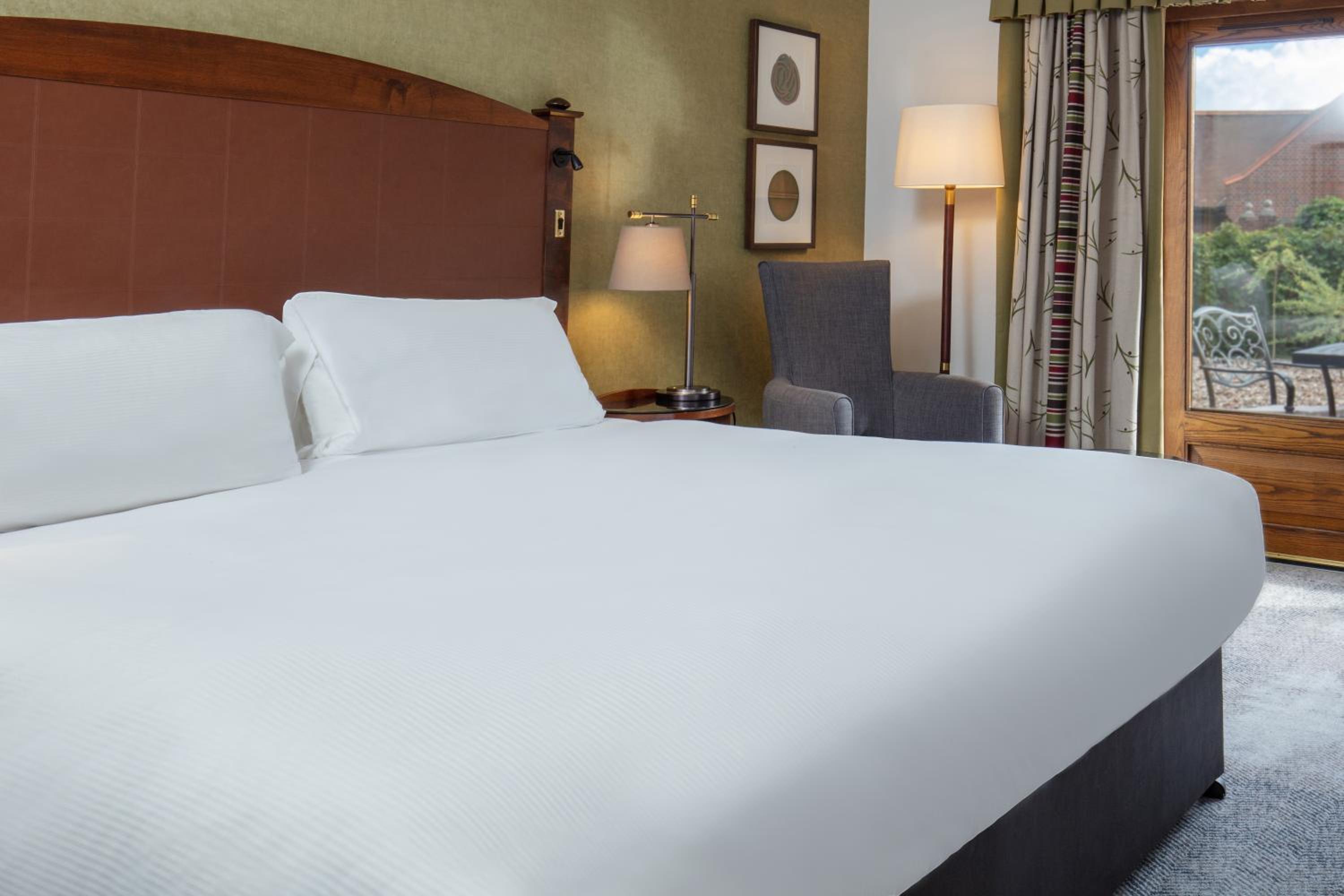 Superior King Room - Photo 2