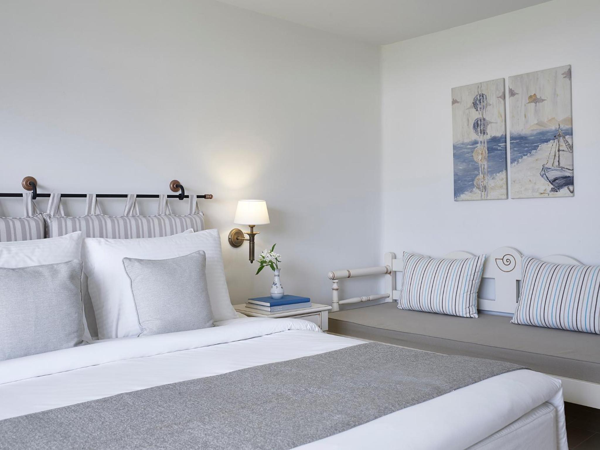 One-Bedroom Family Room - Photo 4