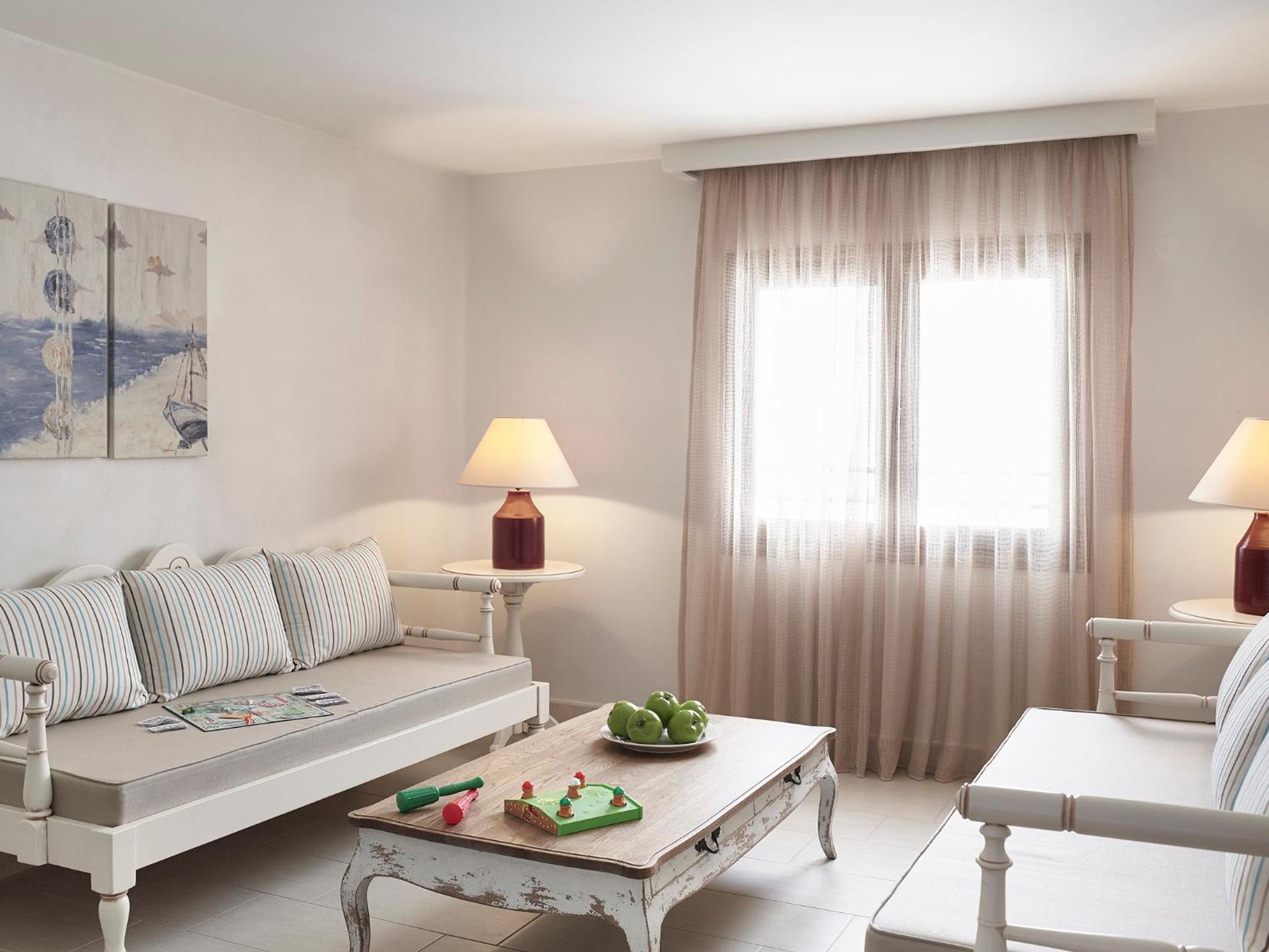 One-Bedroom Family Room - Photo 3