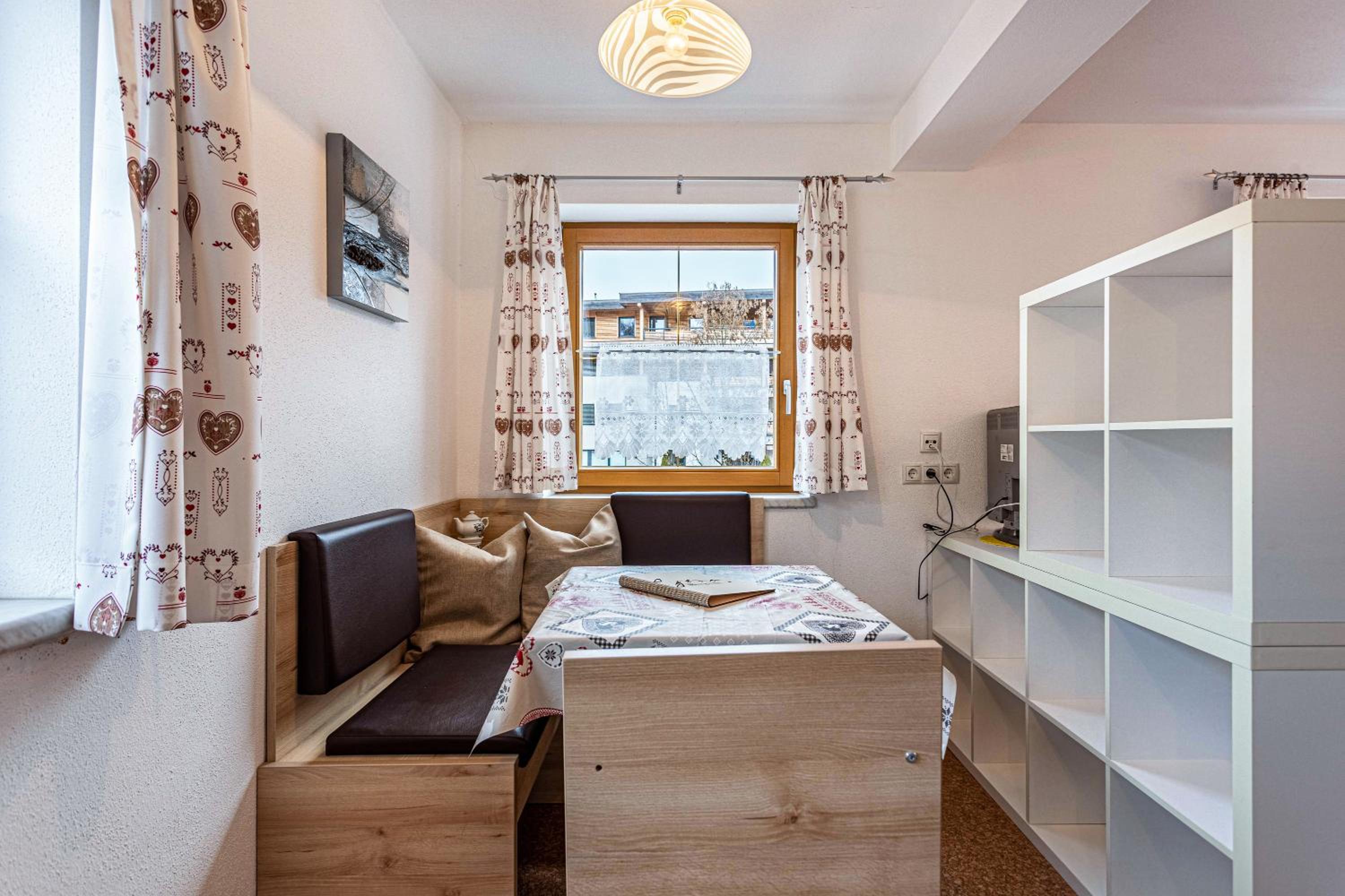 One-Bedroom Apartment with Garden View photo 3
