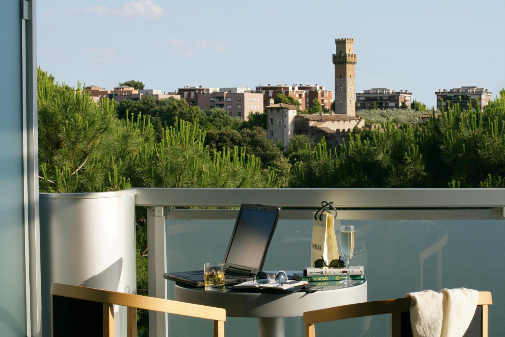 Triple Room with Balcony photo 3