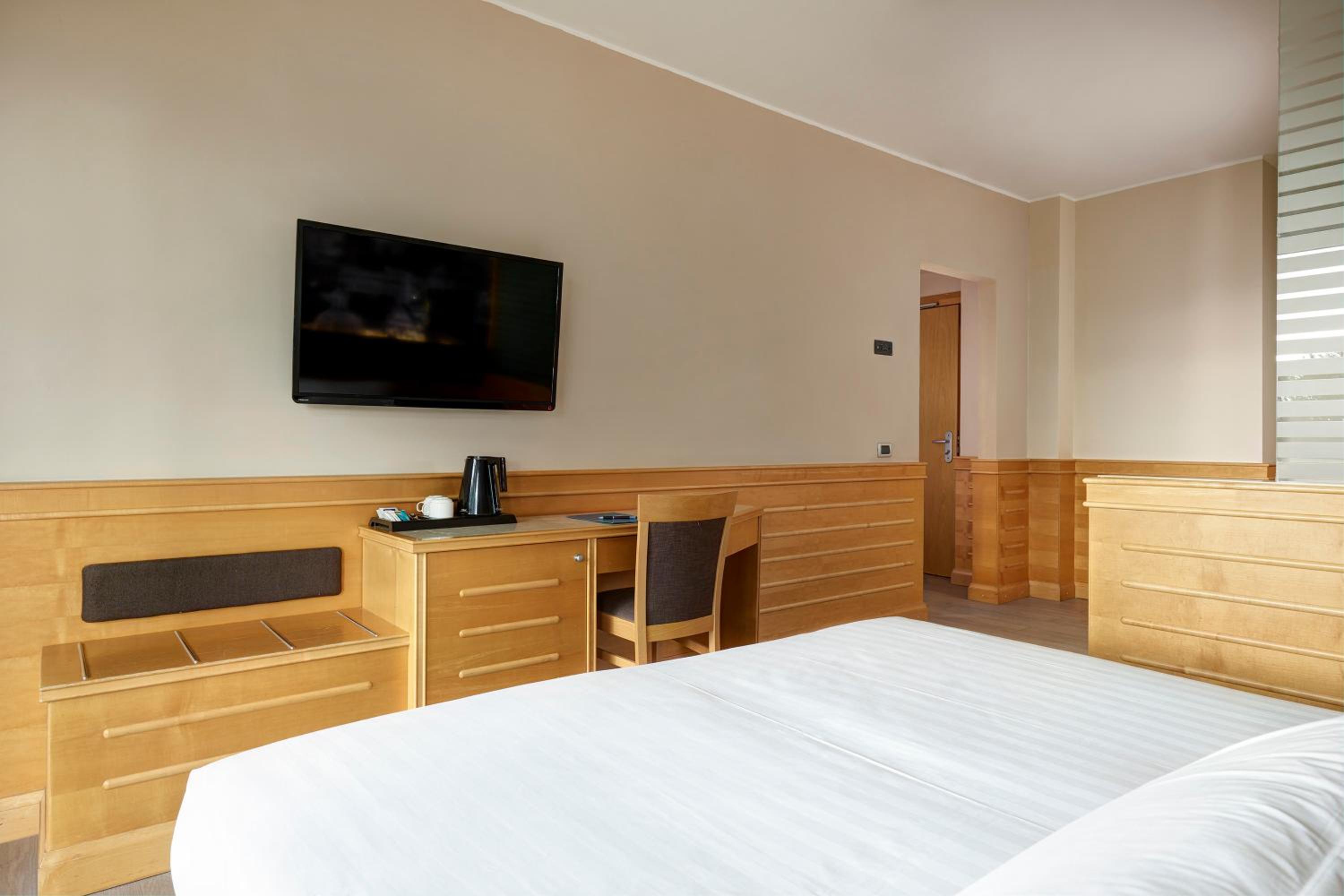 Executive Room with Balcony photo 2