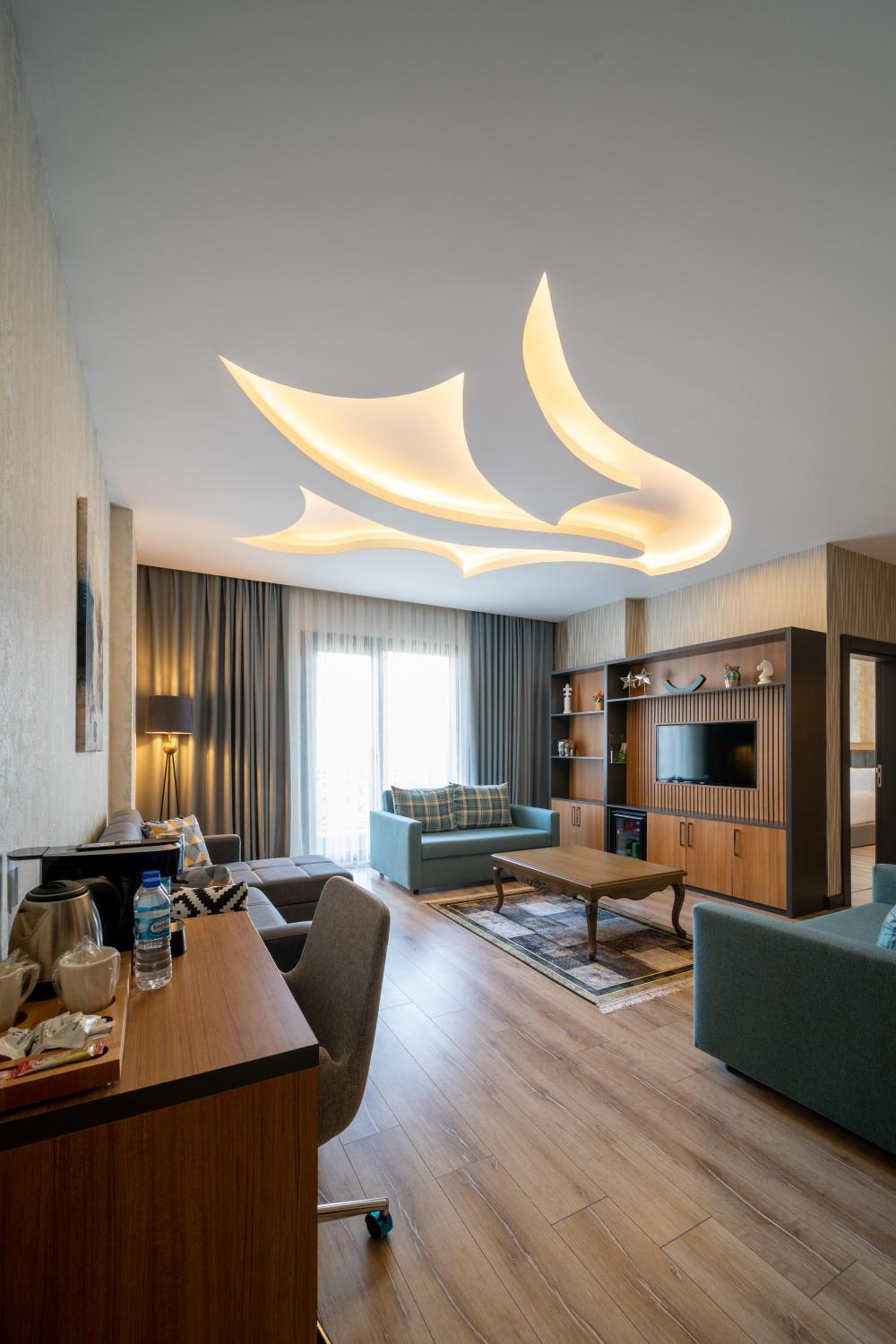 One-Bedroom King Suite - Non-Smoking