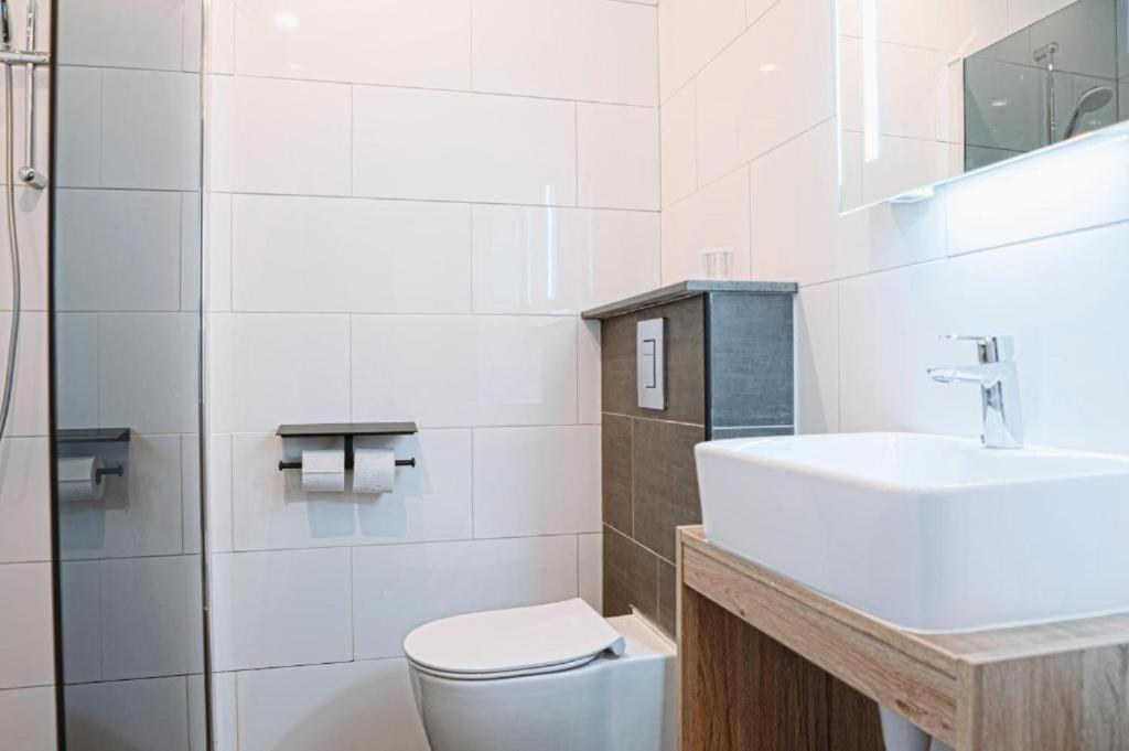 Standard Triple Room - Photo 3