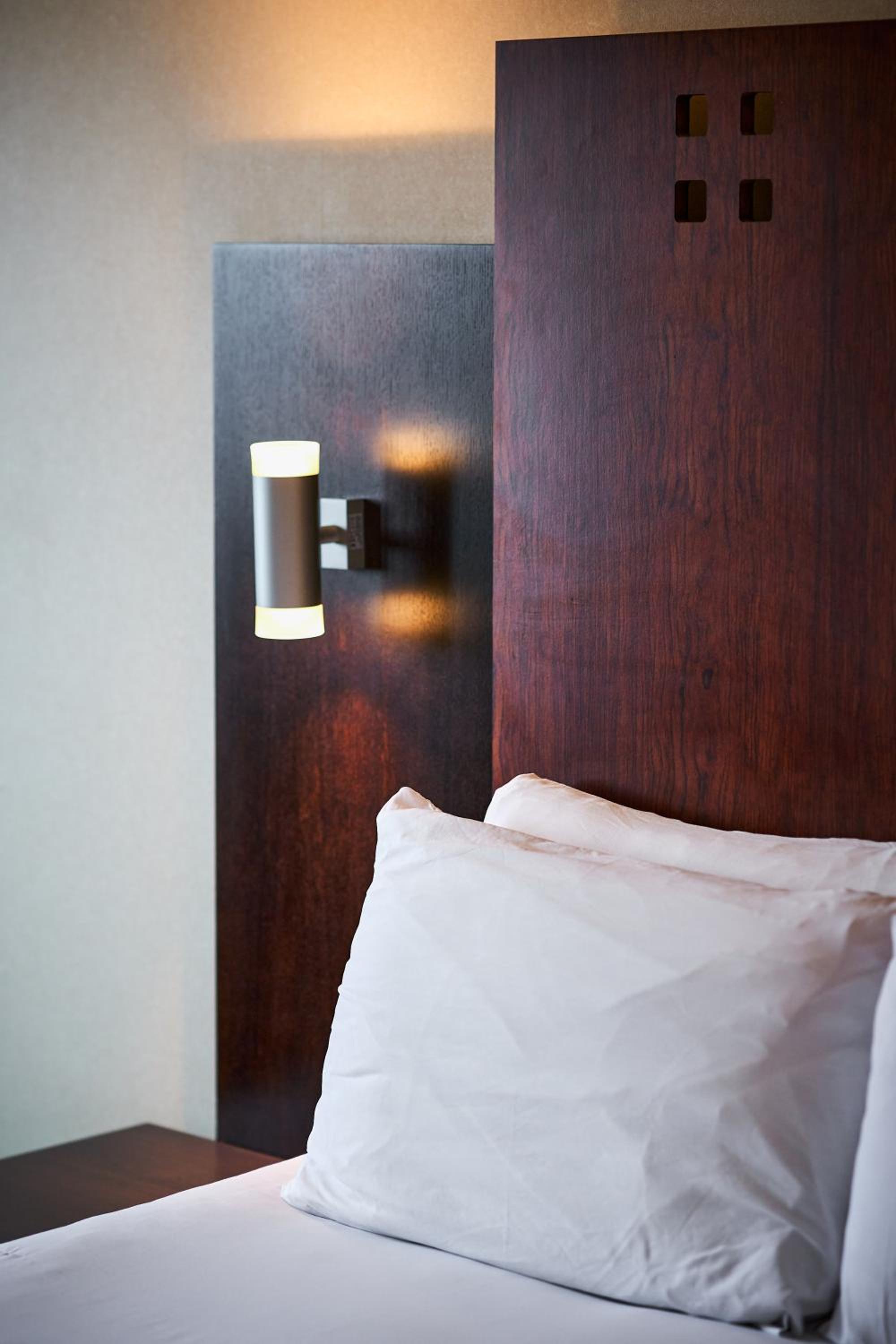 Standard Double or Twin Room - Photo 3