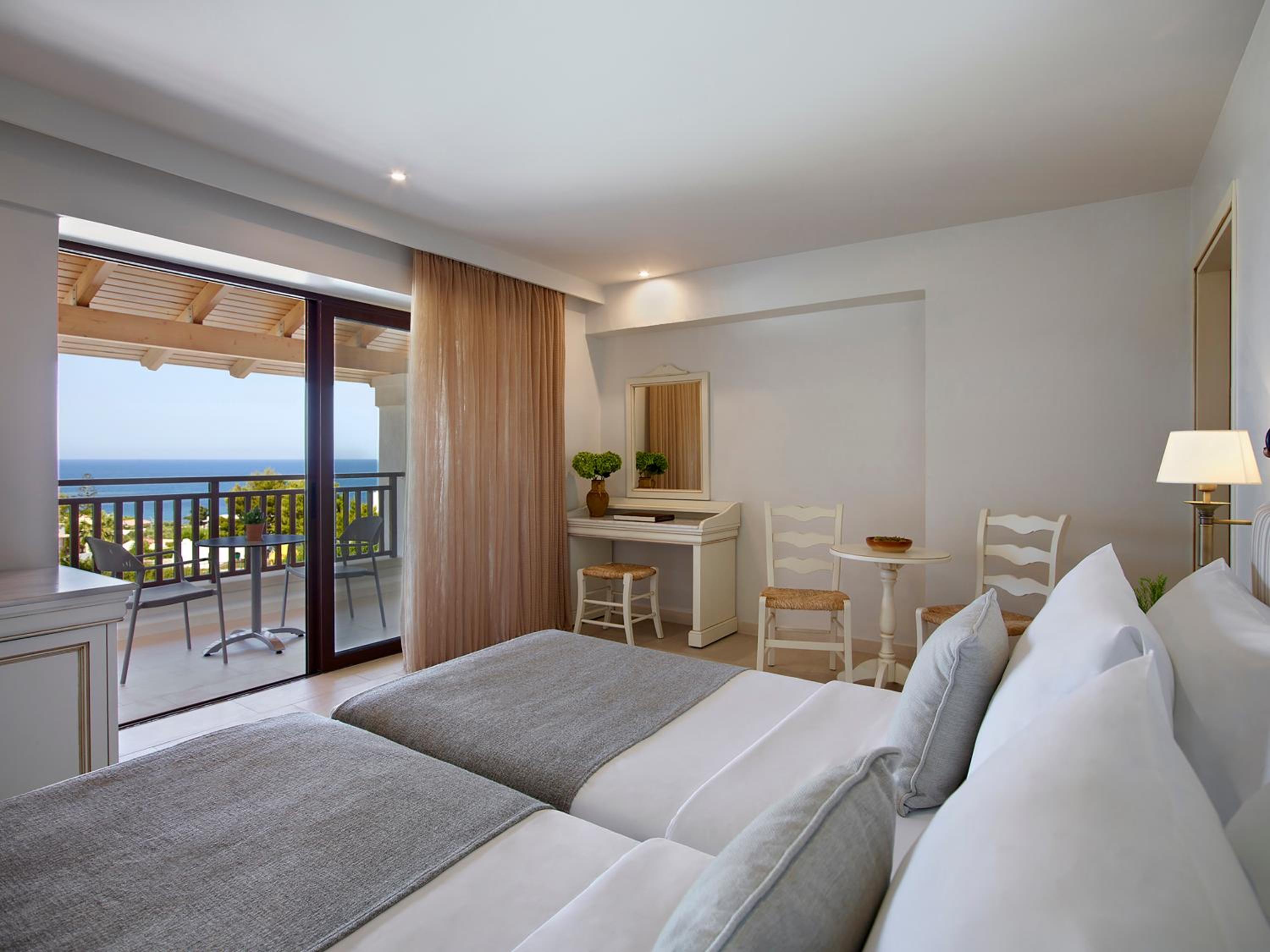 Sea View Room - Photo 7