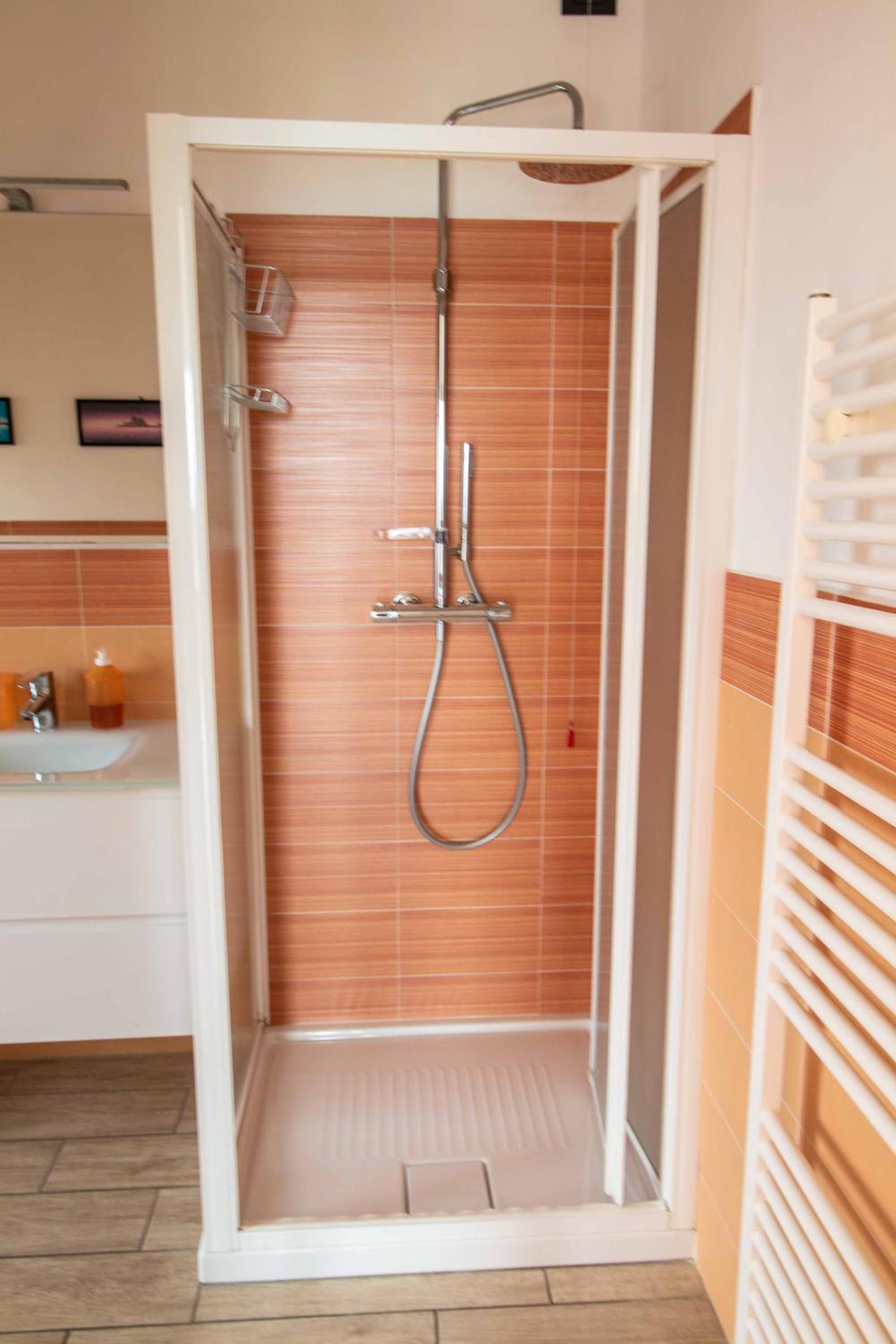 Double or Twin Room with Garden View - Photo 5
