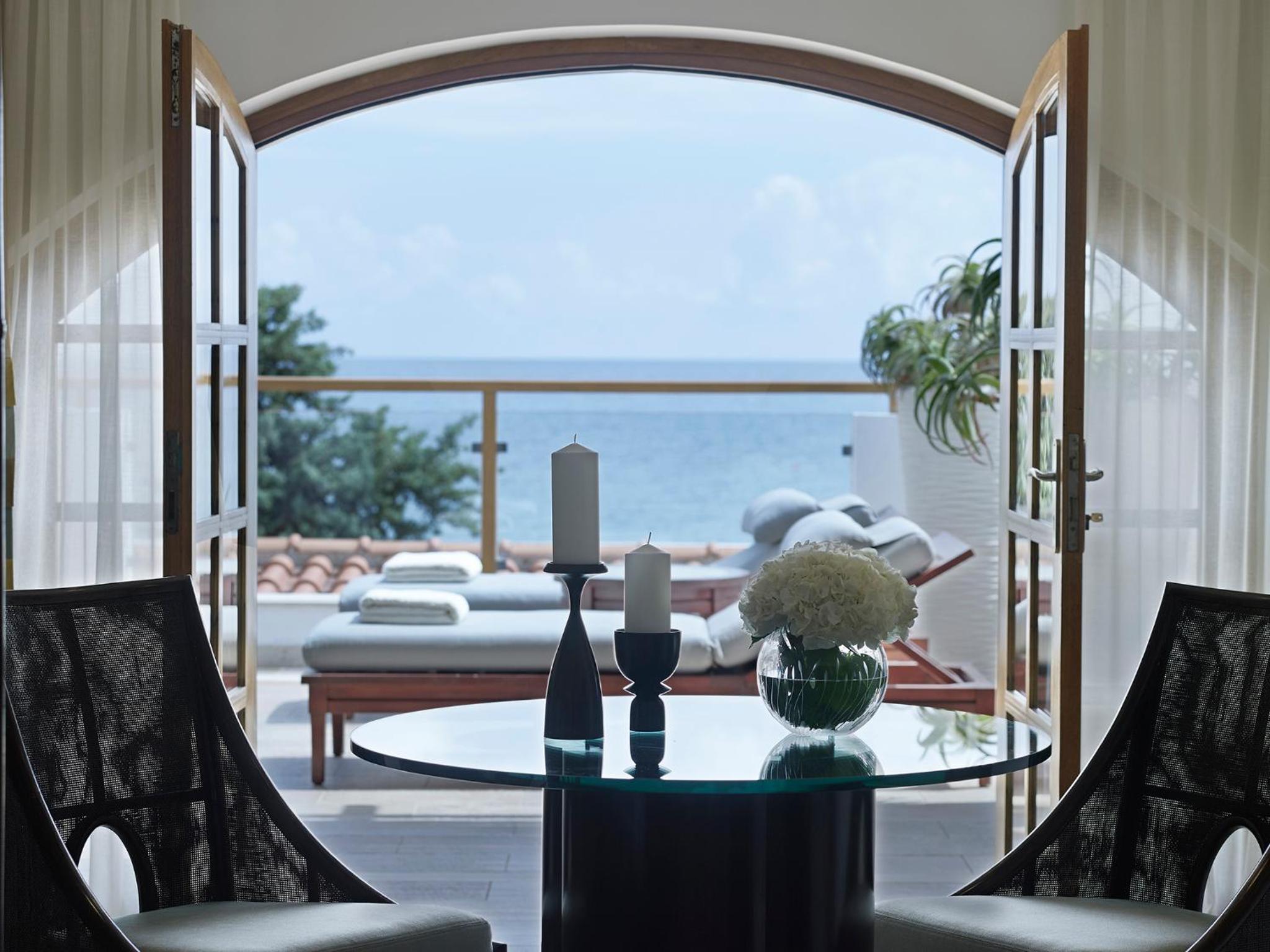 Premium Unique Suite