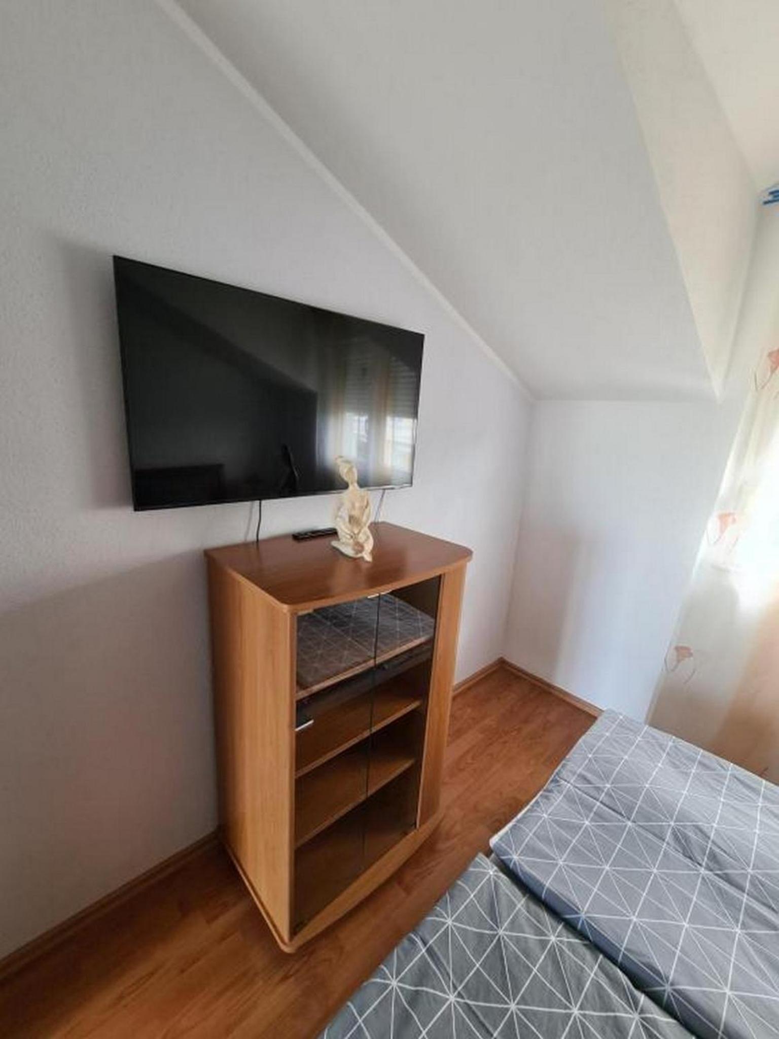 One-Bedroom Apartment with Balcony photo 1
