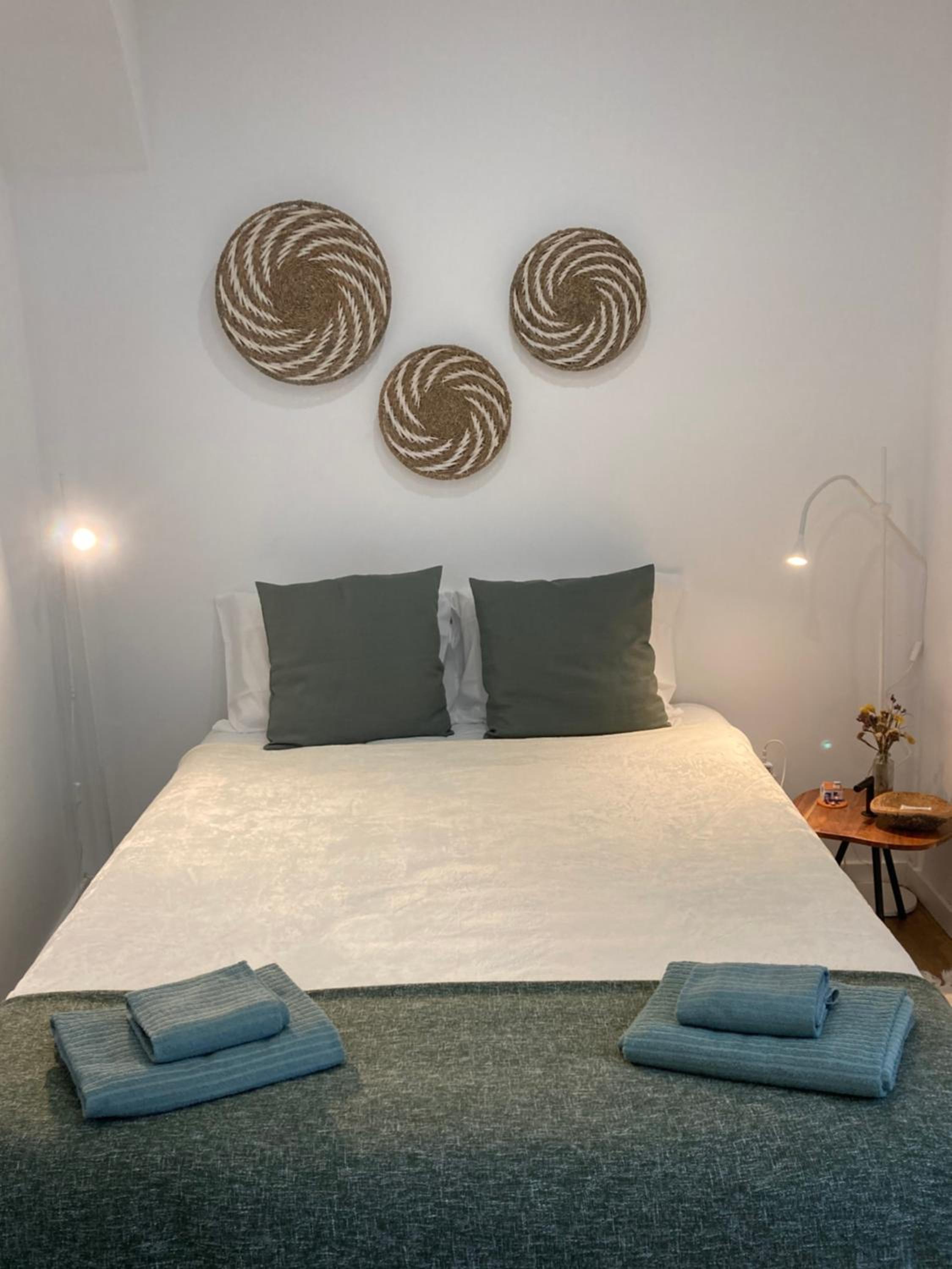 One-Bedroom Apartment - Photo 35