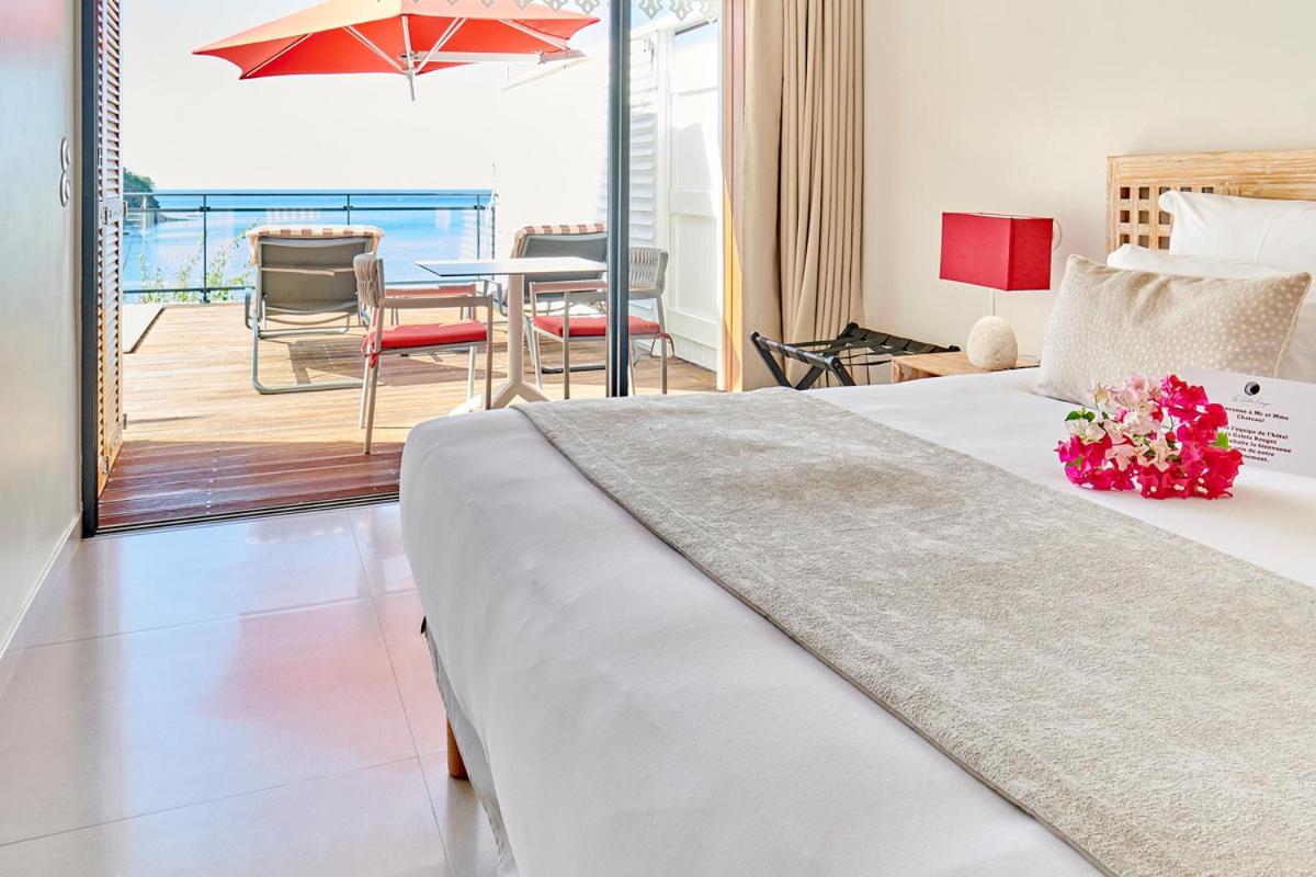 Deluxe Double or Twin Room with Sea View - Photo 1