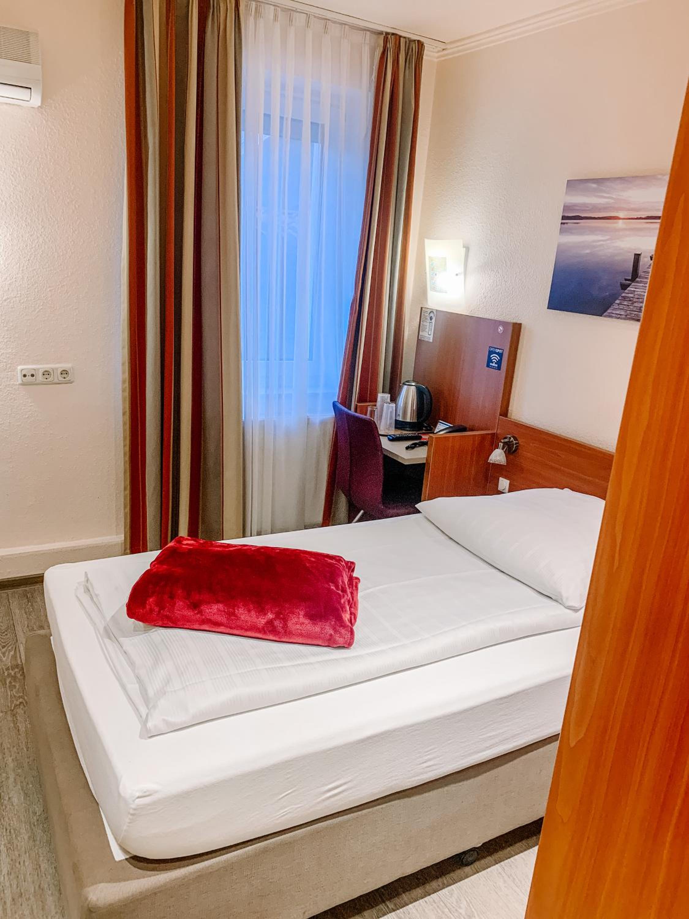 Business Single Room photo 2