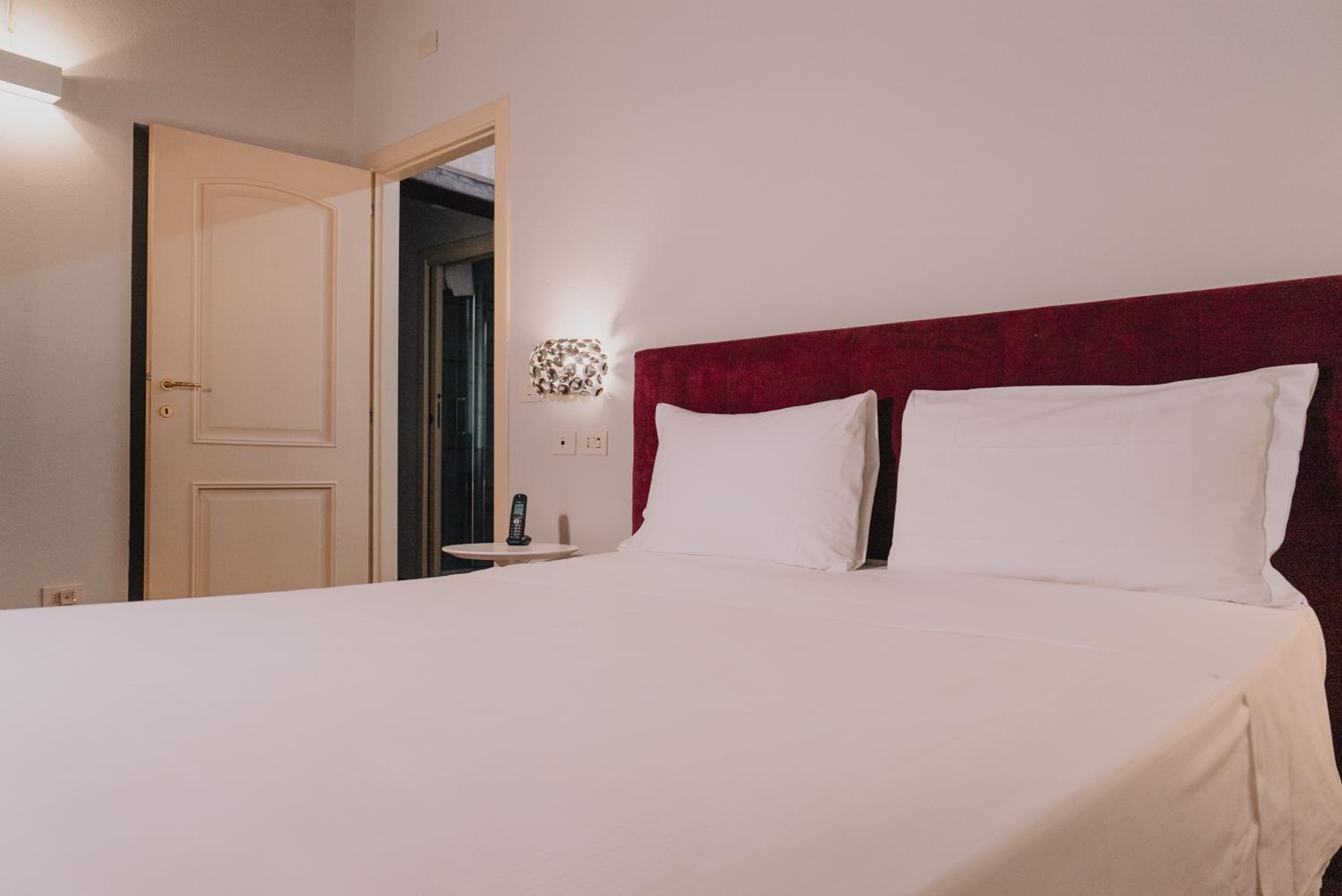 Family Suite - Photo 8