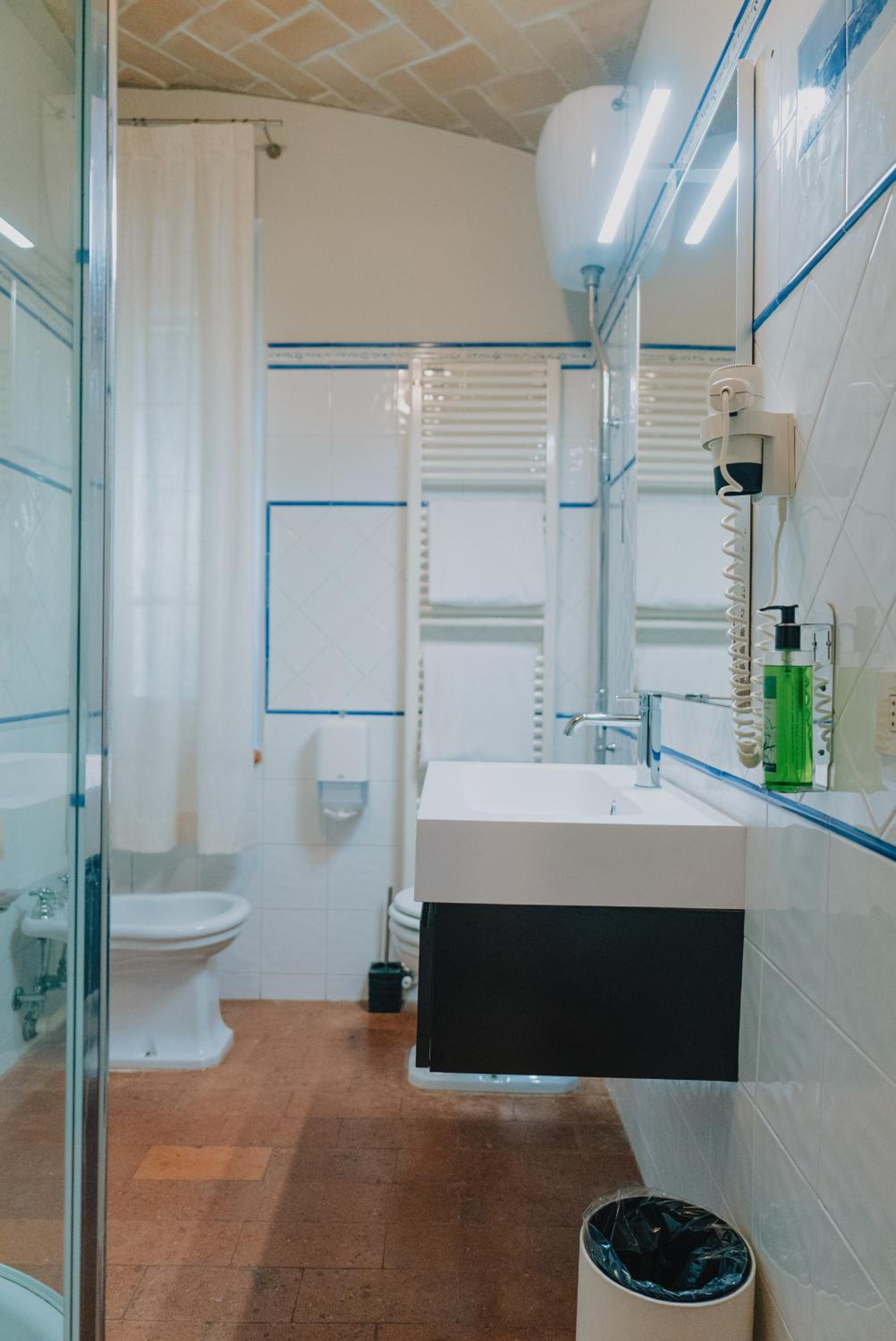 Family Suite - Photo 9