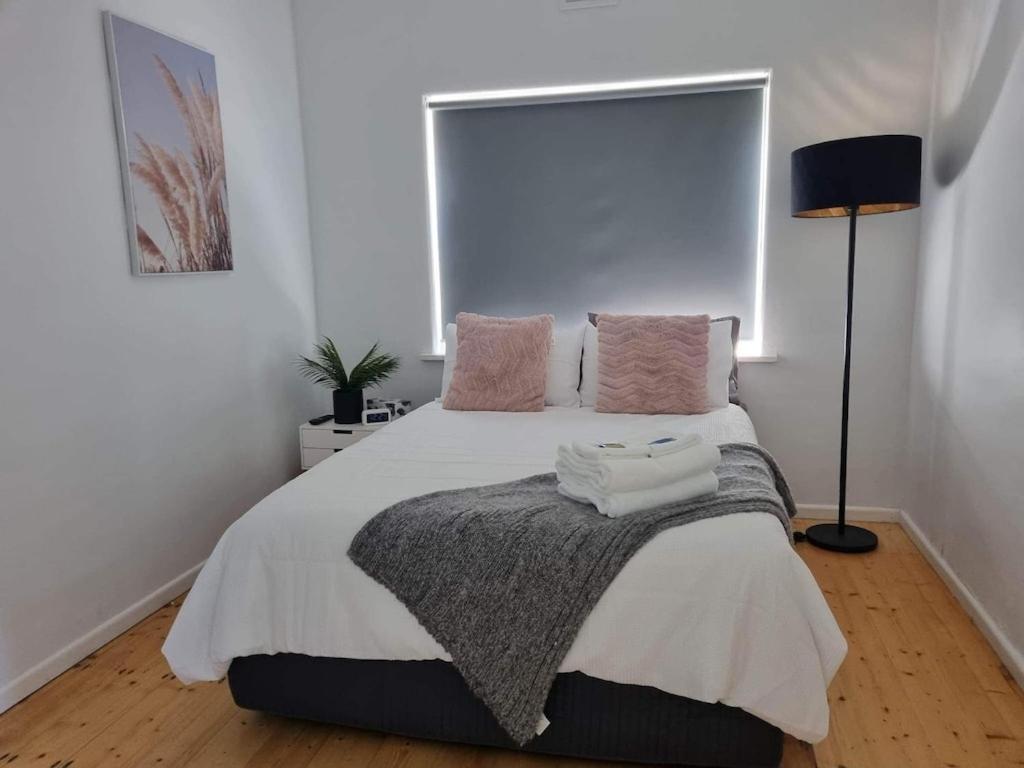 Three-Bedroom House photo 1