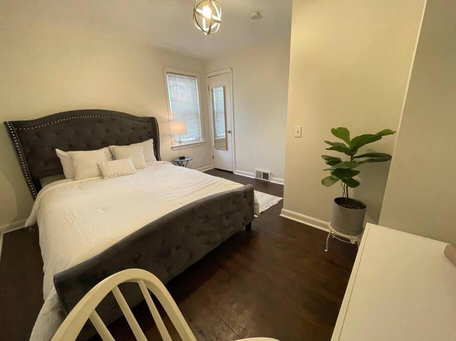 Four-Bedroom House photo 2