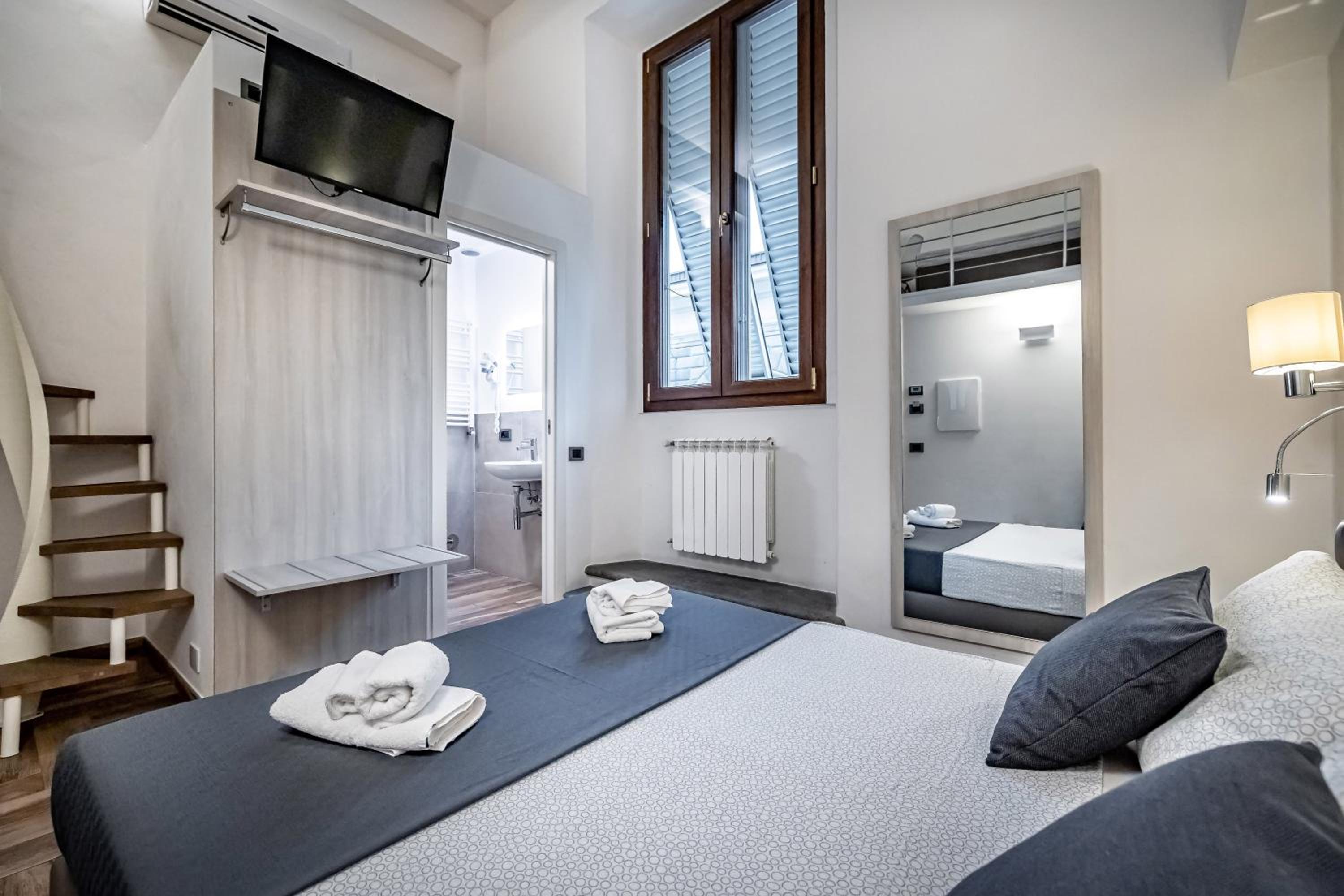 Standard Triple Room photo 2