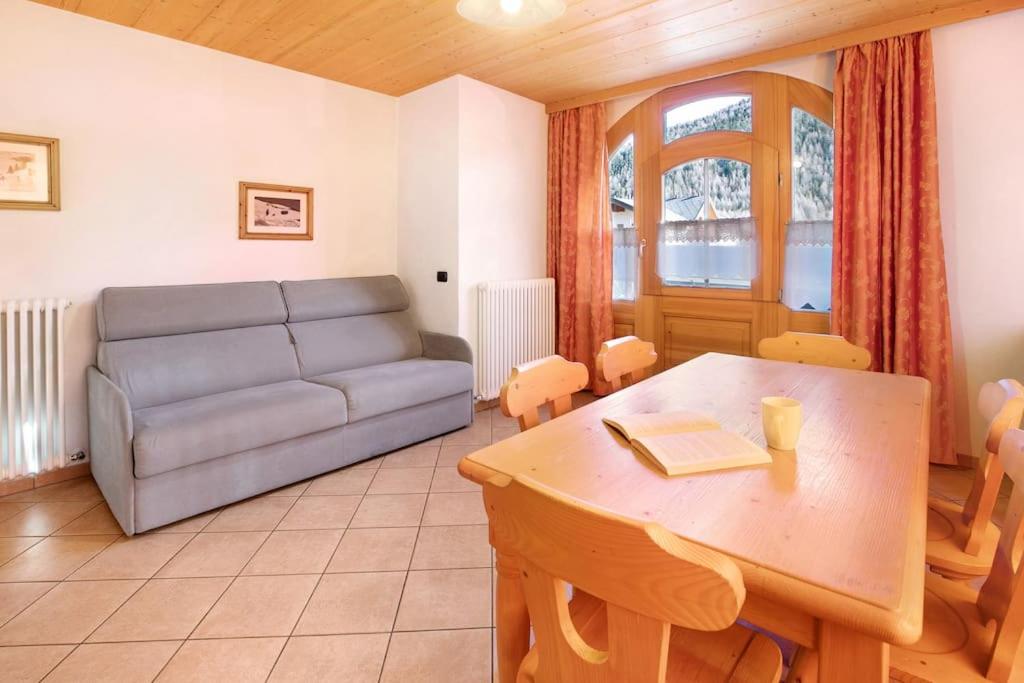 Apartment with Garden View - Photo 5