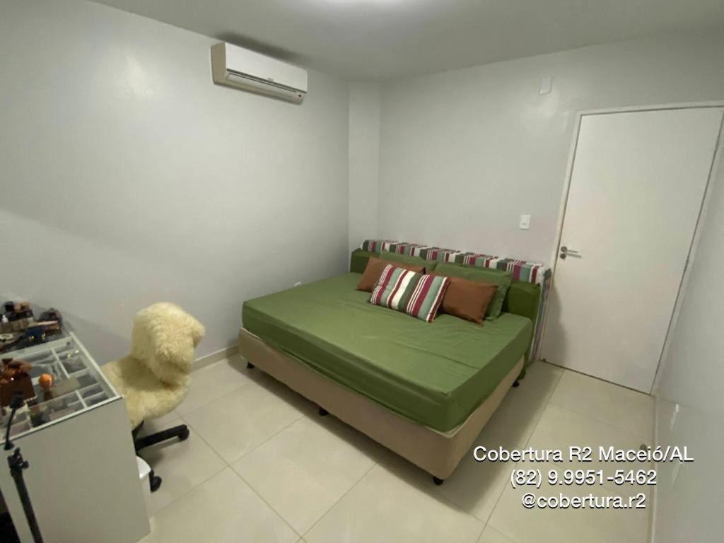 Apartment with Terrace - Photo 2