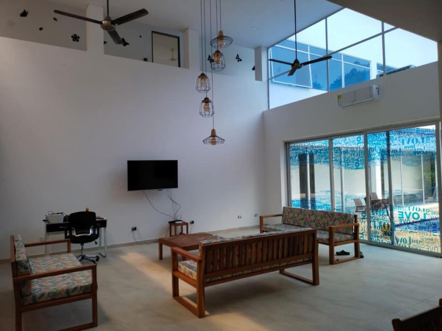 Villa photo 3