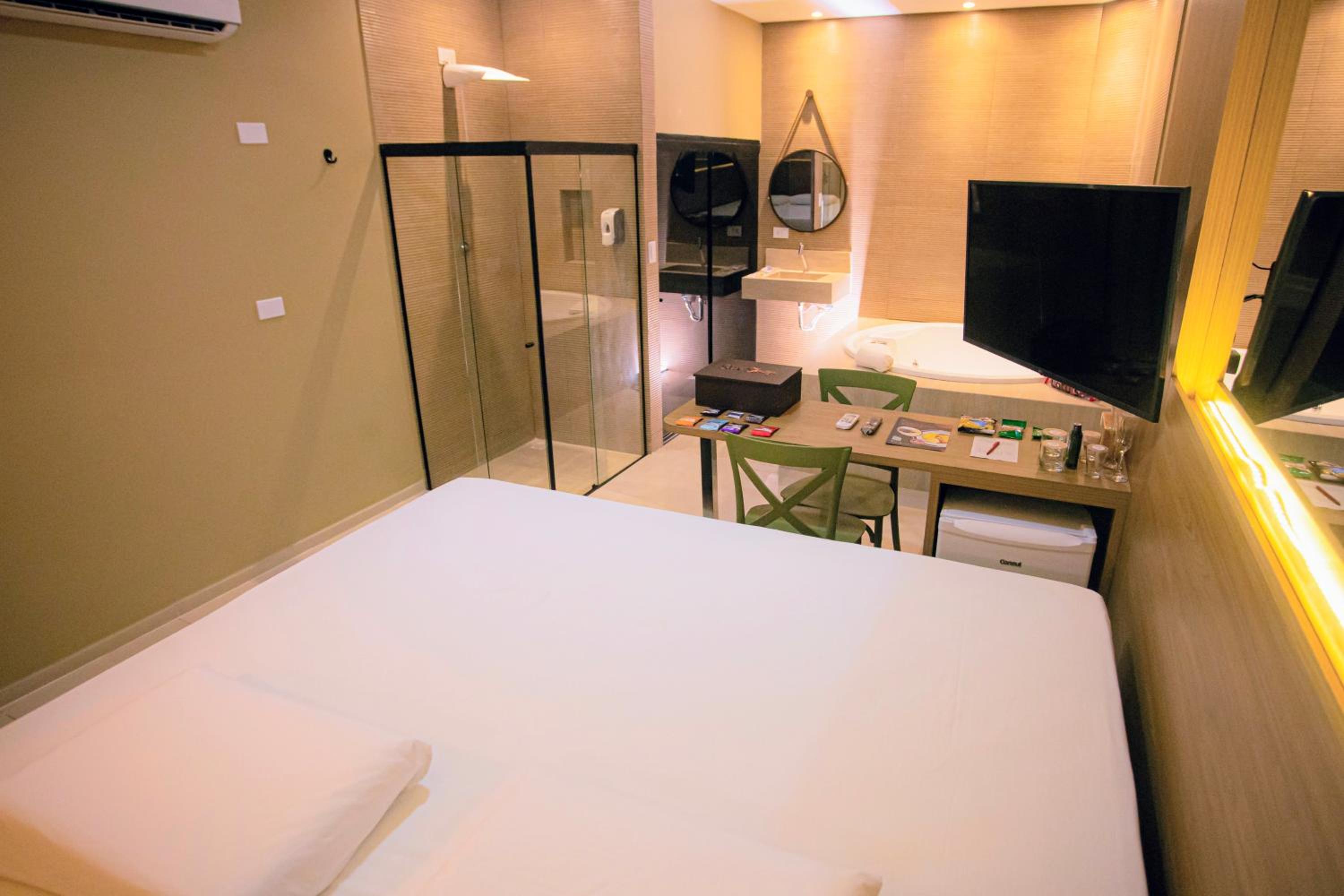 King Room with Spa Bath - Photo 1