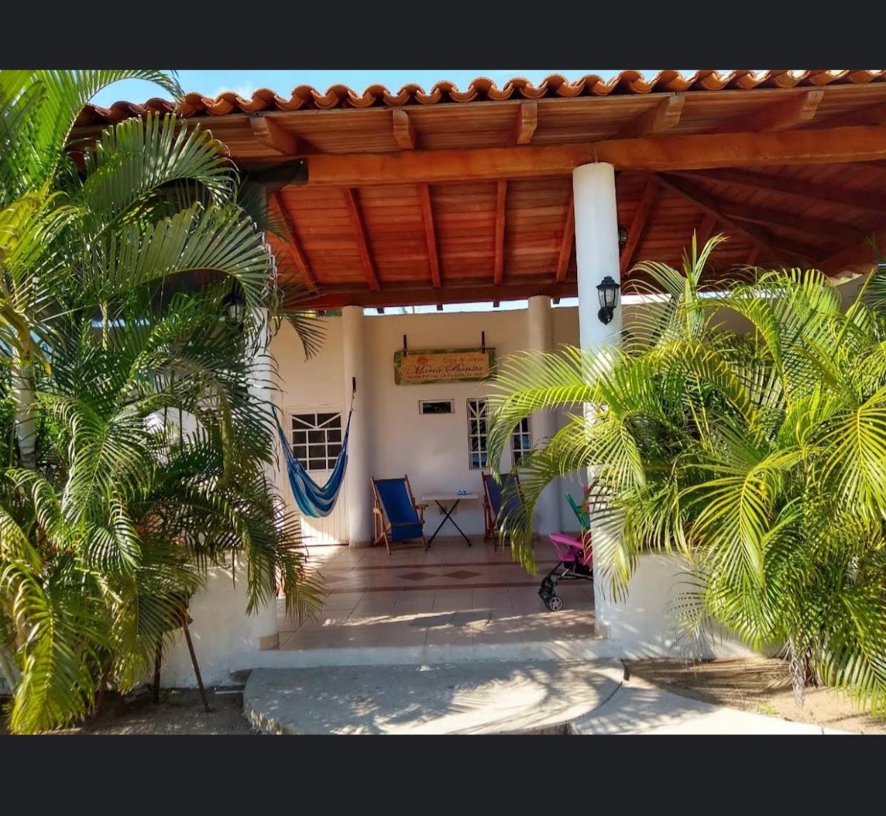 Three-Bedroom House photo 2