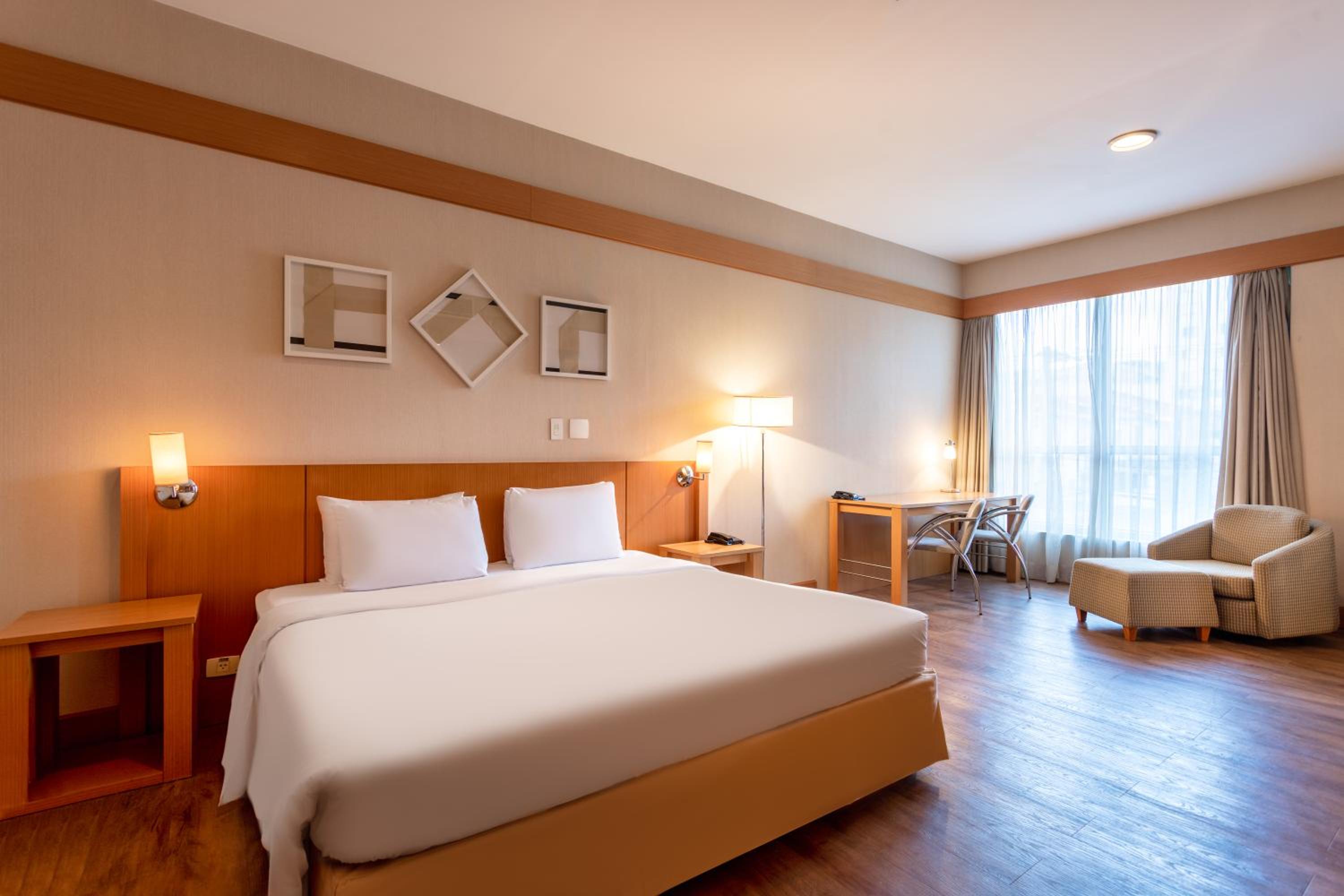 Superior Room - Disability Access - Photo 1